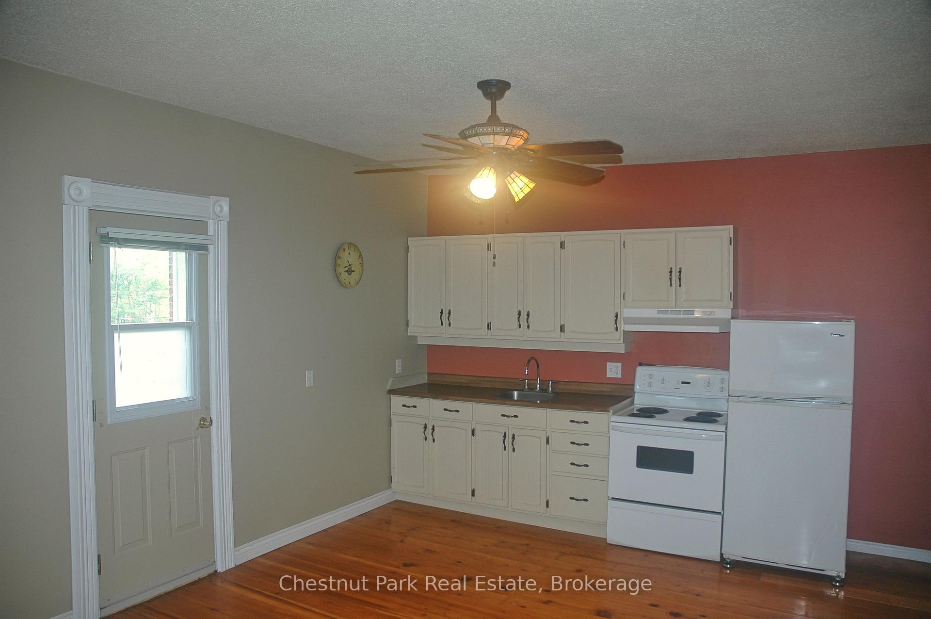 6 Bedroom Other's Image 10