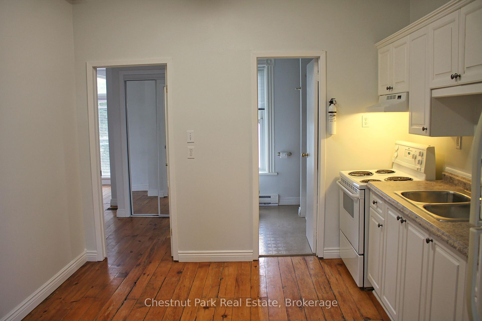 6 Bedroom Other's Image 8
