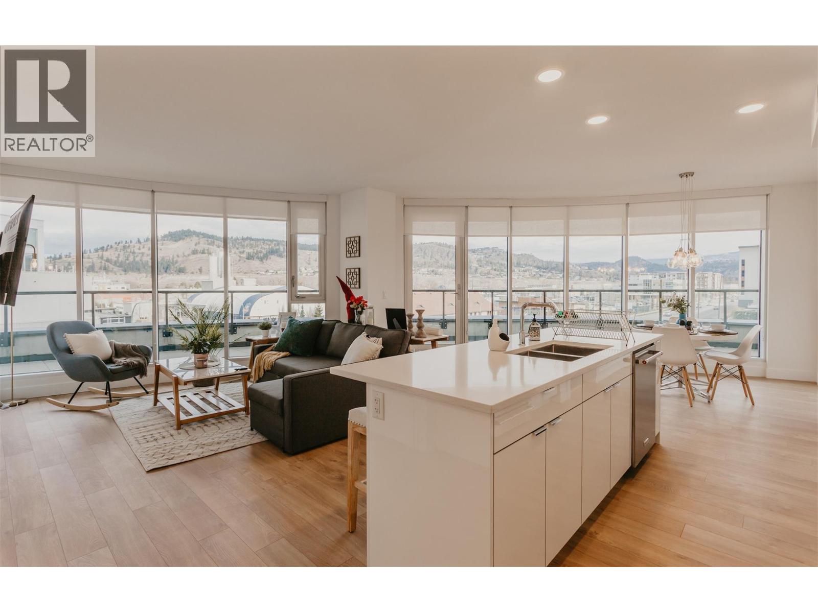 1232 Ellis Street Unit# 405 Kelowna British Columbia Canada Sale residential Luke Menkes Sutton Centre Realty, Brokerage*