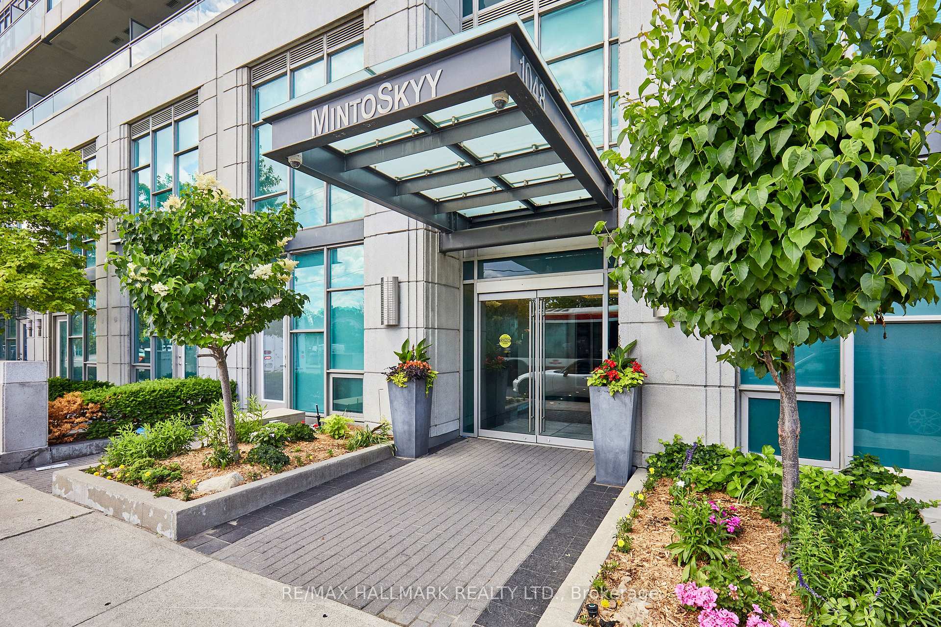 1804 - 1048 Broadview Avenue Toronto Ontario Canada Sale residential   Bruce Murray - Real Estate Homeward, Brokerage