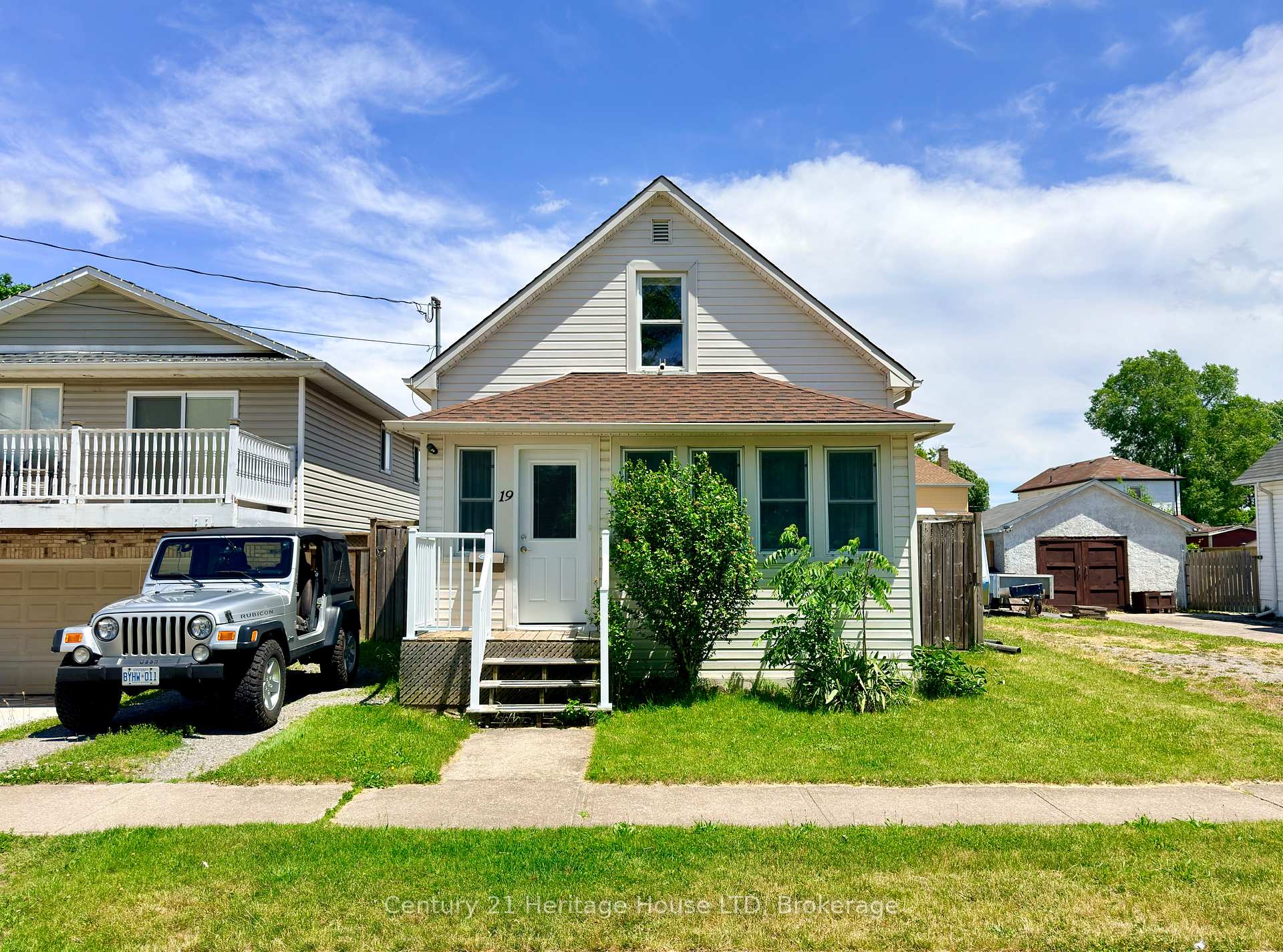 19 Santone Avenue Welland Ontario Canada Sale residential Ken Lampman COLDWELL BANKER ADVANTAGE REAL ESTATE INC, BROKERAGE*