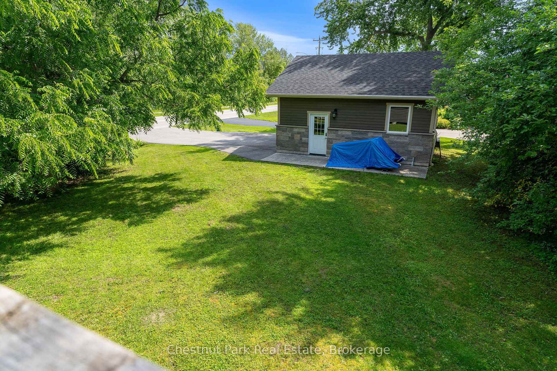 5 Bedroom Single Family Home/House's Image 41