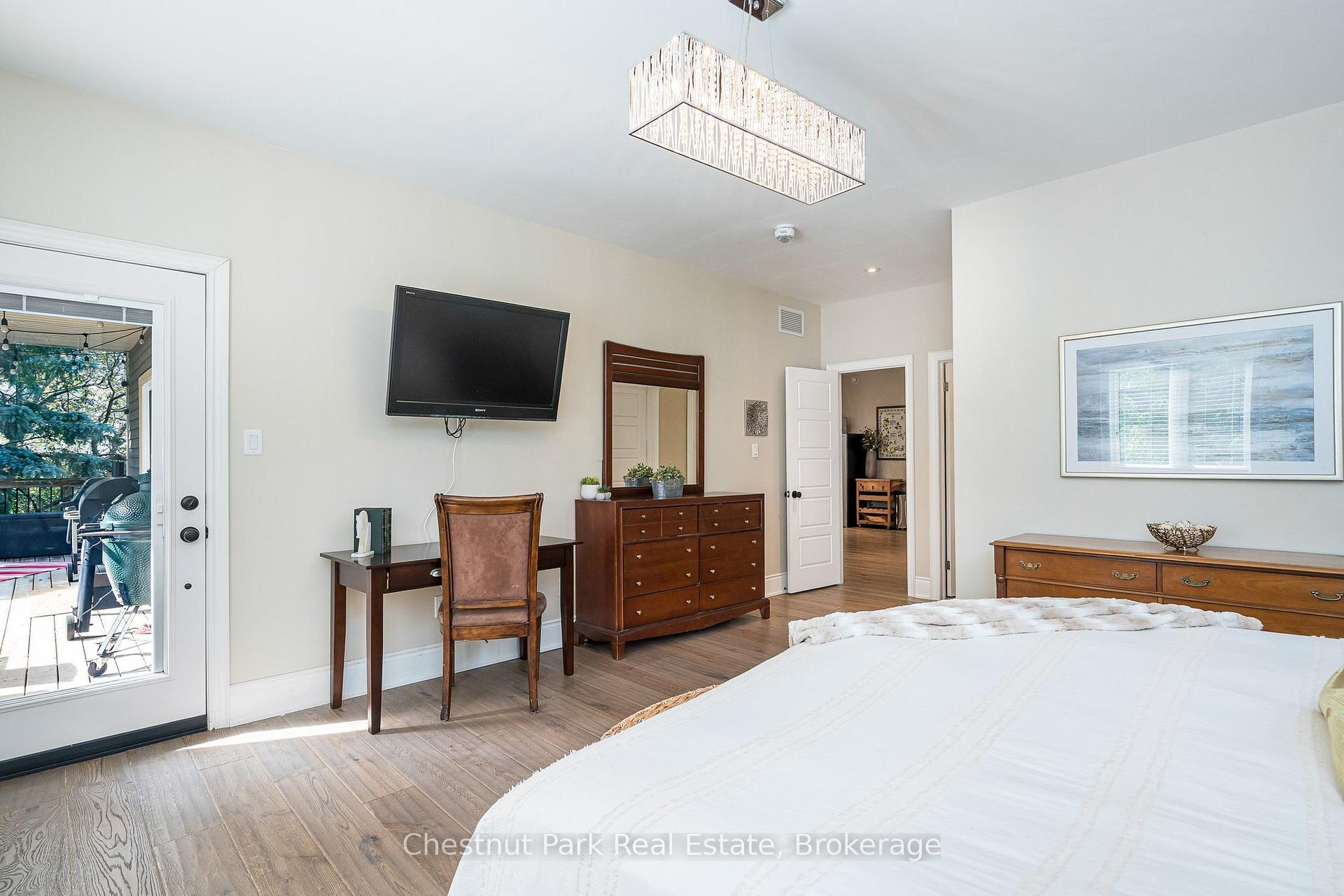 5 Bedroom Single Family Home/House's Image 18