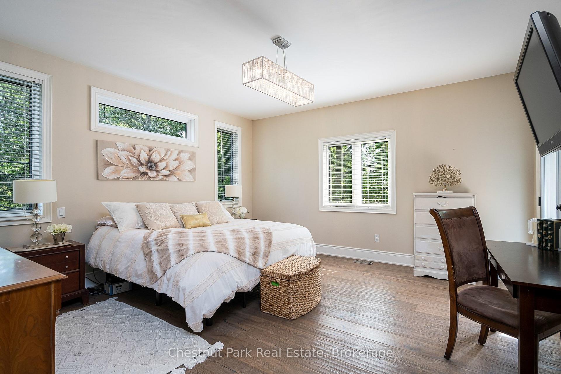 5 Bedroom Single Family Home/House's Image 17
