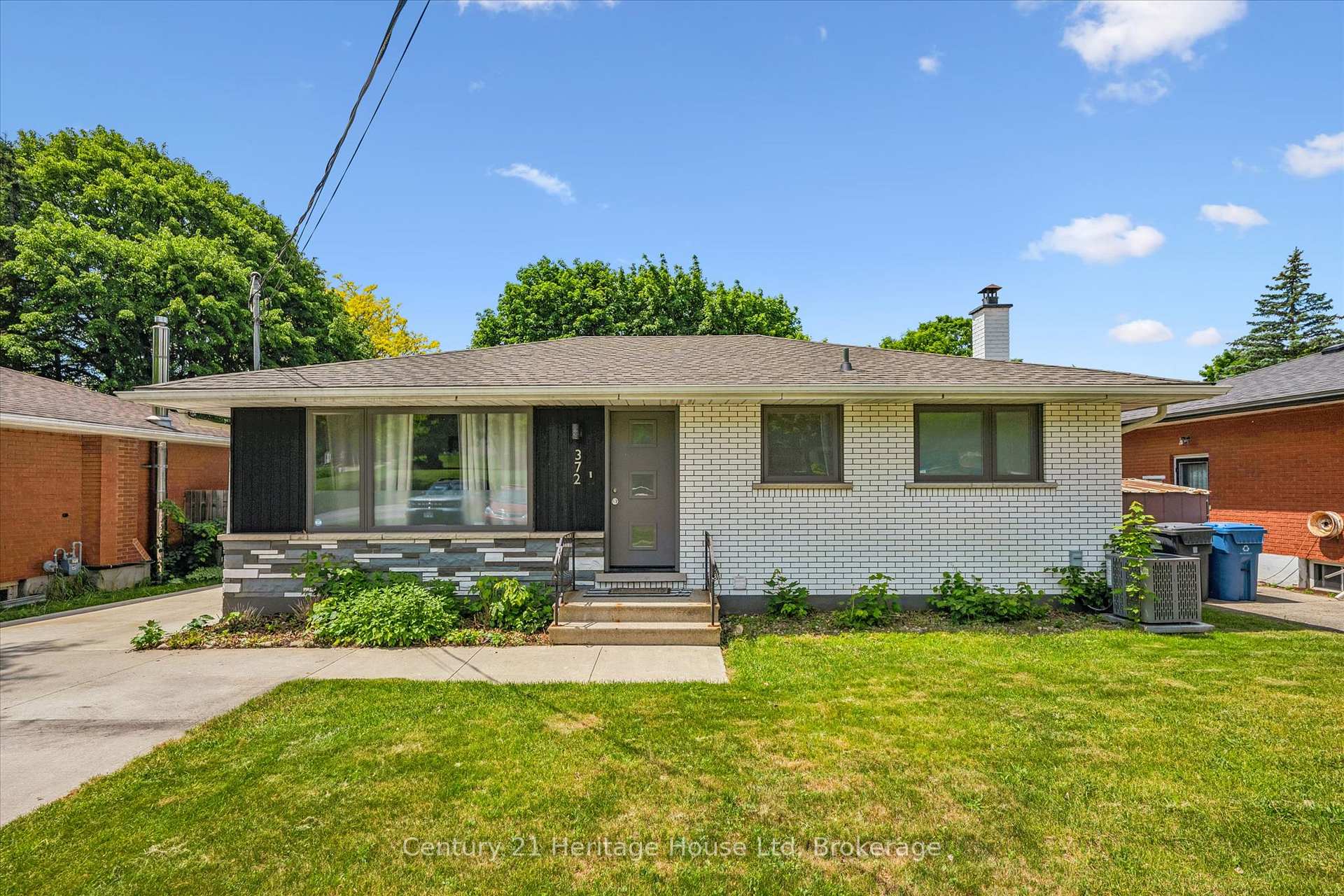 372 Victoria Road N Guelph Ontario Canada Sale residential Vanessa Vance Real Broker Ontario Ltd., Brokerage