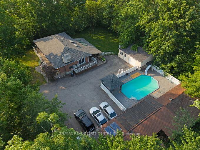 25 - 12497 Regional Road Halton Hills Ontario Canada Sale residential Vik Mehmi RE/MAX Real Estate Centre Inc., Brokerage *
