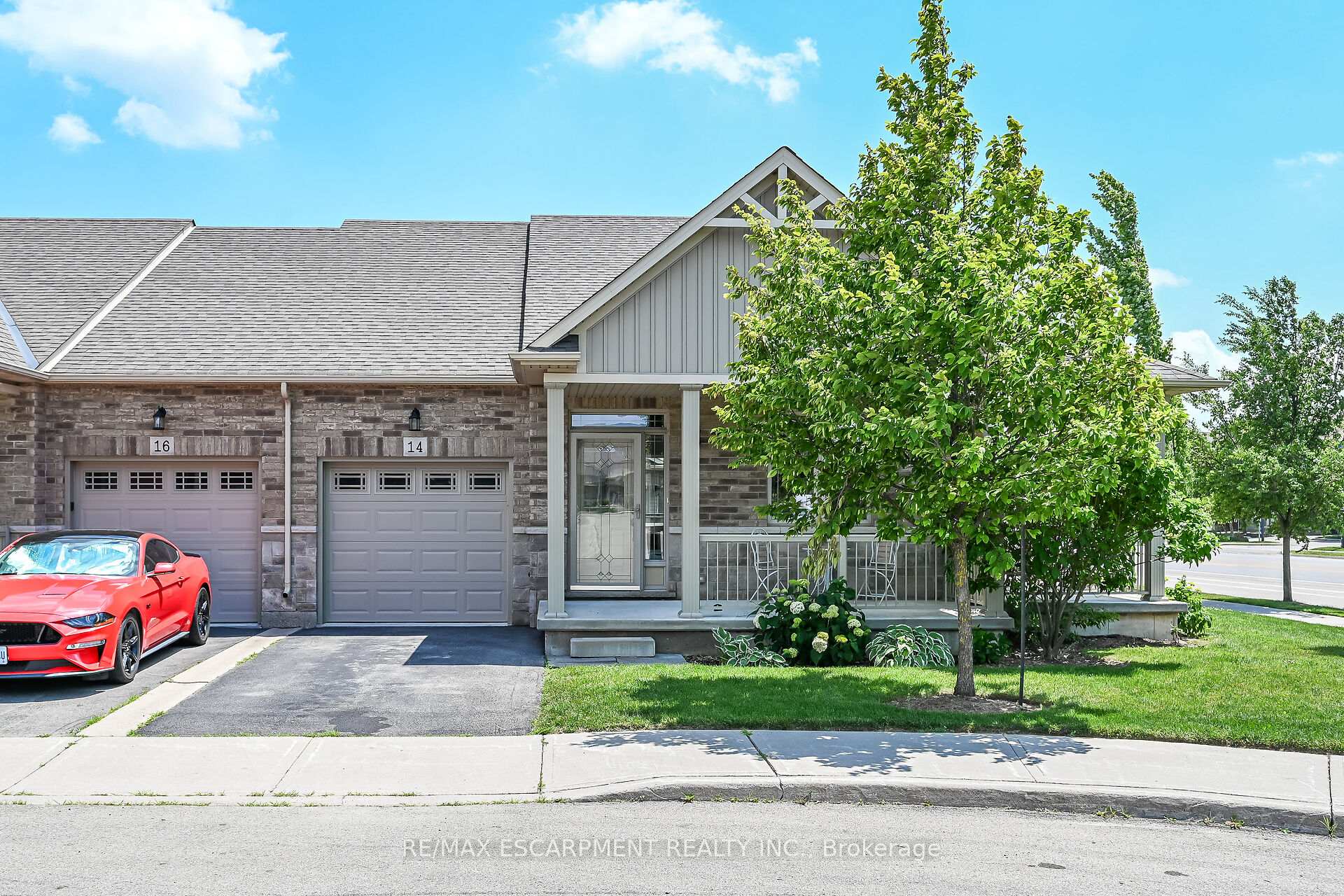 14 Ecker Lane Hamilton Ontario Canada Sale residential The Kazan Realty Group
