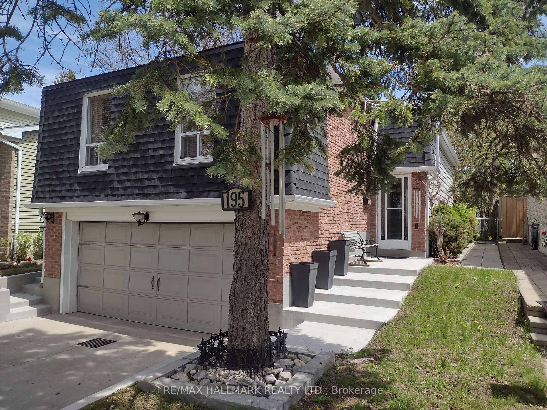195 Avenue Road Richmond Hill Ontario Canada Sale residential Ramin Nickpor RE/MAX Hallmark Realty Ltd., Brokerage *