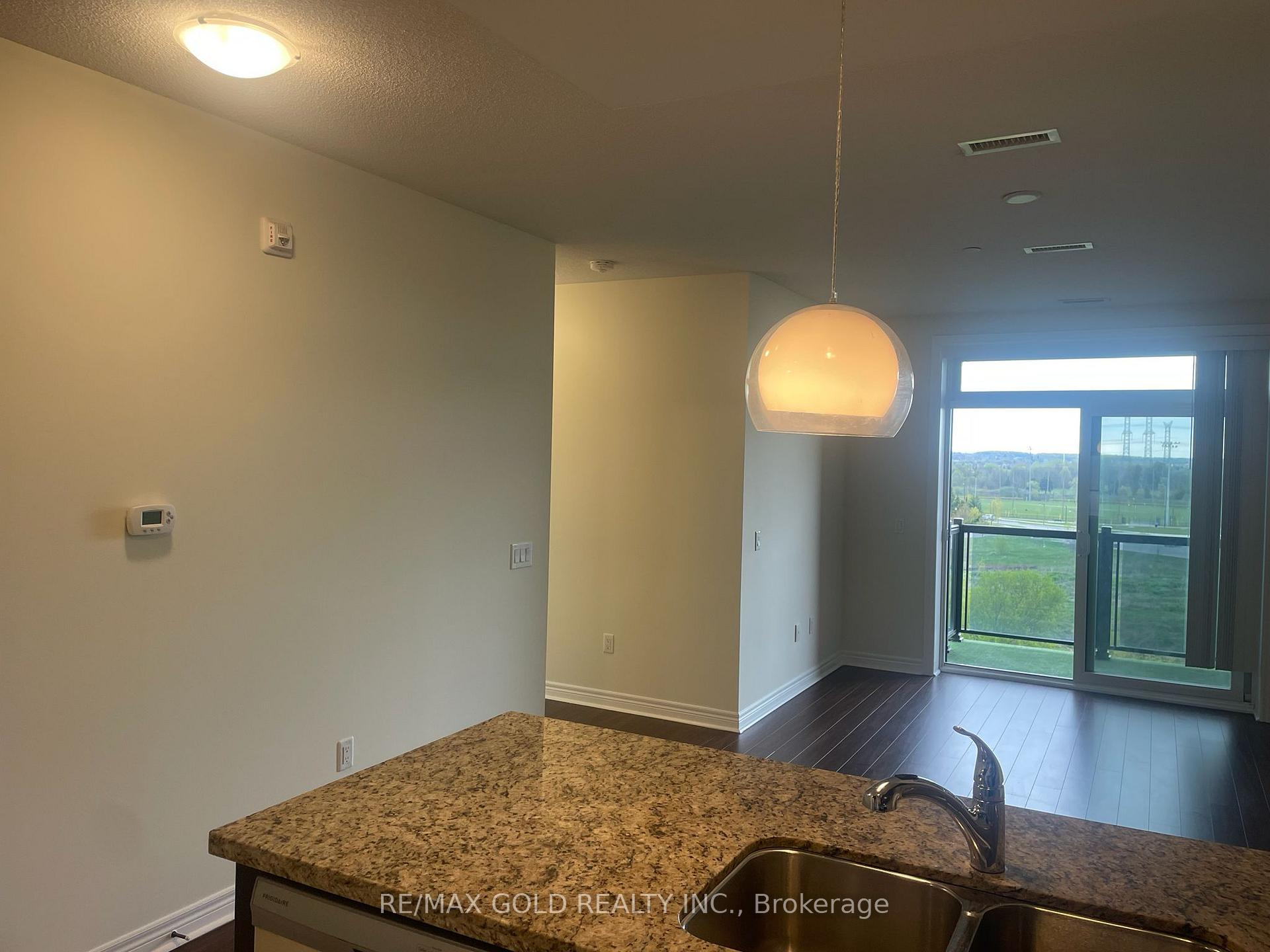 803 - 39 New Delhi Drive Markham Ontario Canada Rent residential Pankaj Arora (Peter) REMAX GOLD REALTY INC., BROKERAGE*
