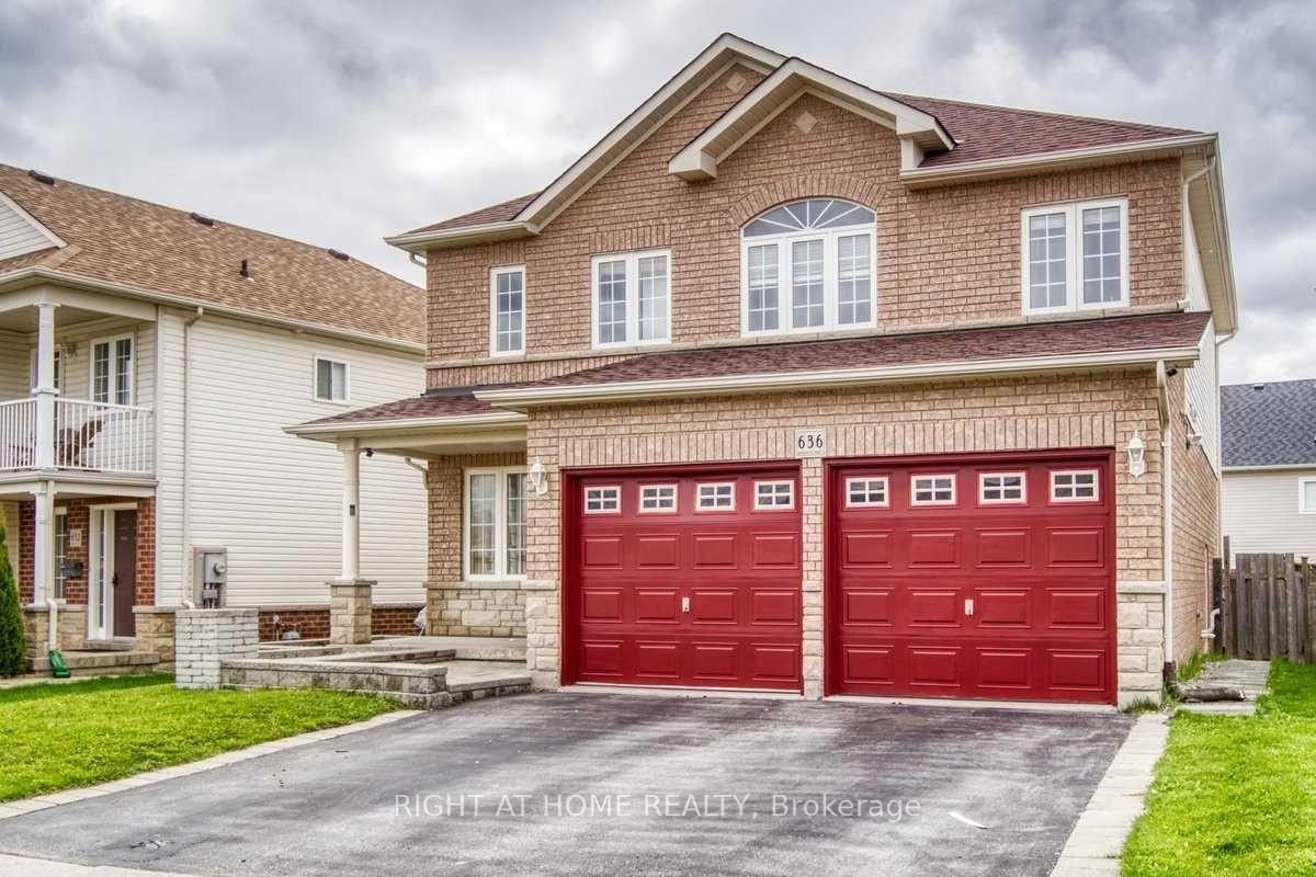 Main Fl - 636 Ormond Drive Oshawa Ontario Canada Rent residential Andrew Enofe Right at Home Realty, Brokerage*