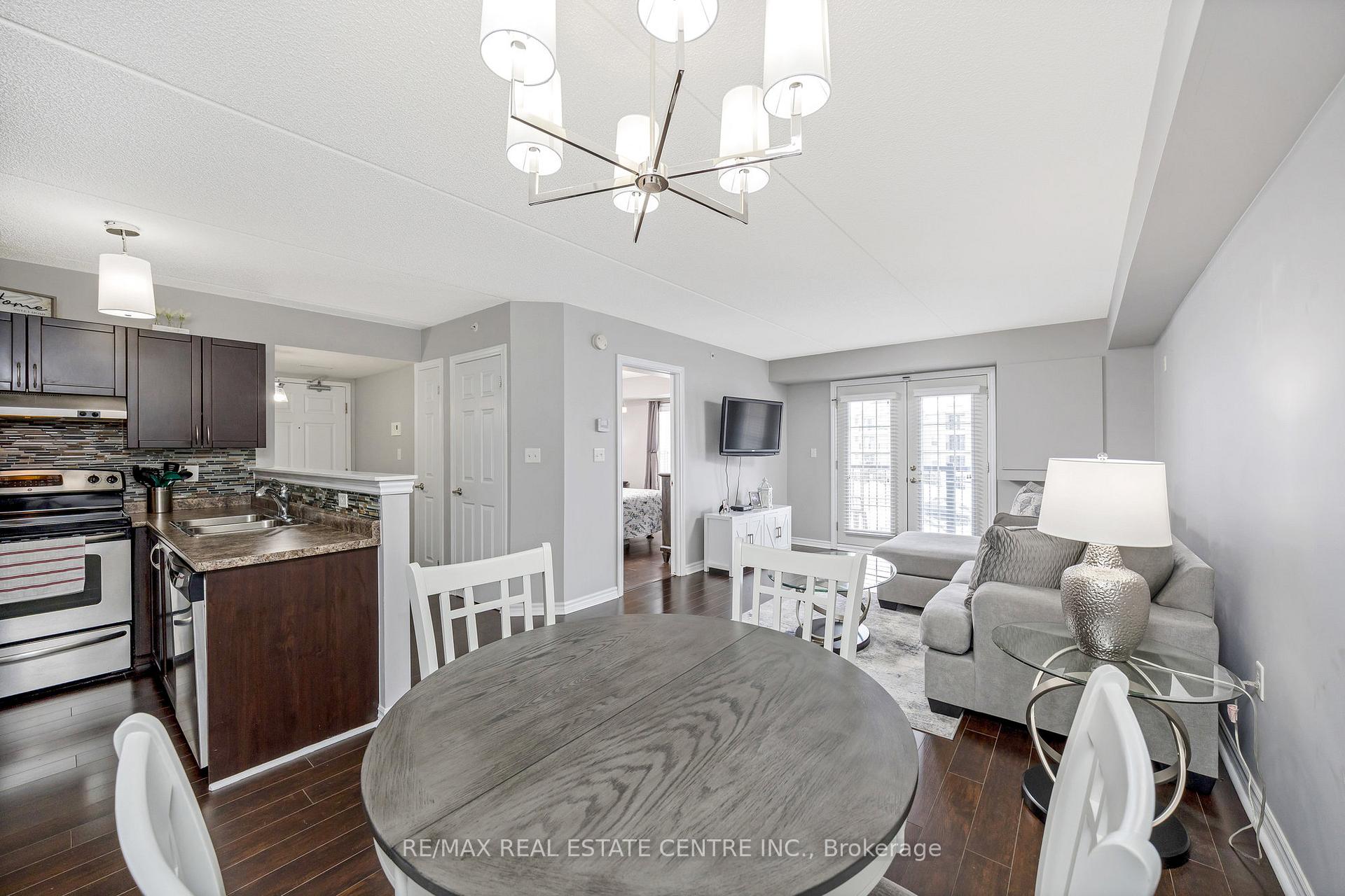 304 - 1360 Main Street E Milton Ontario Canada Sale residential Cliff Barron RE/MAX Real Estate Centre, Inc., Brokerage *