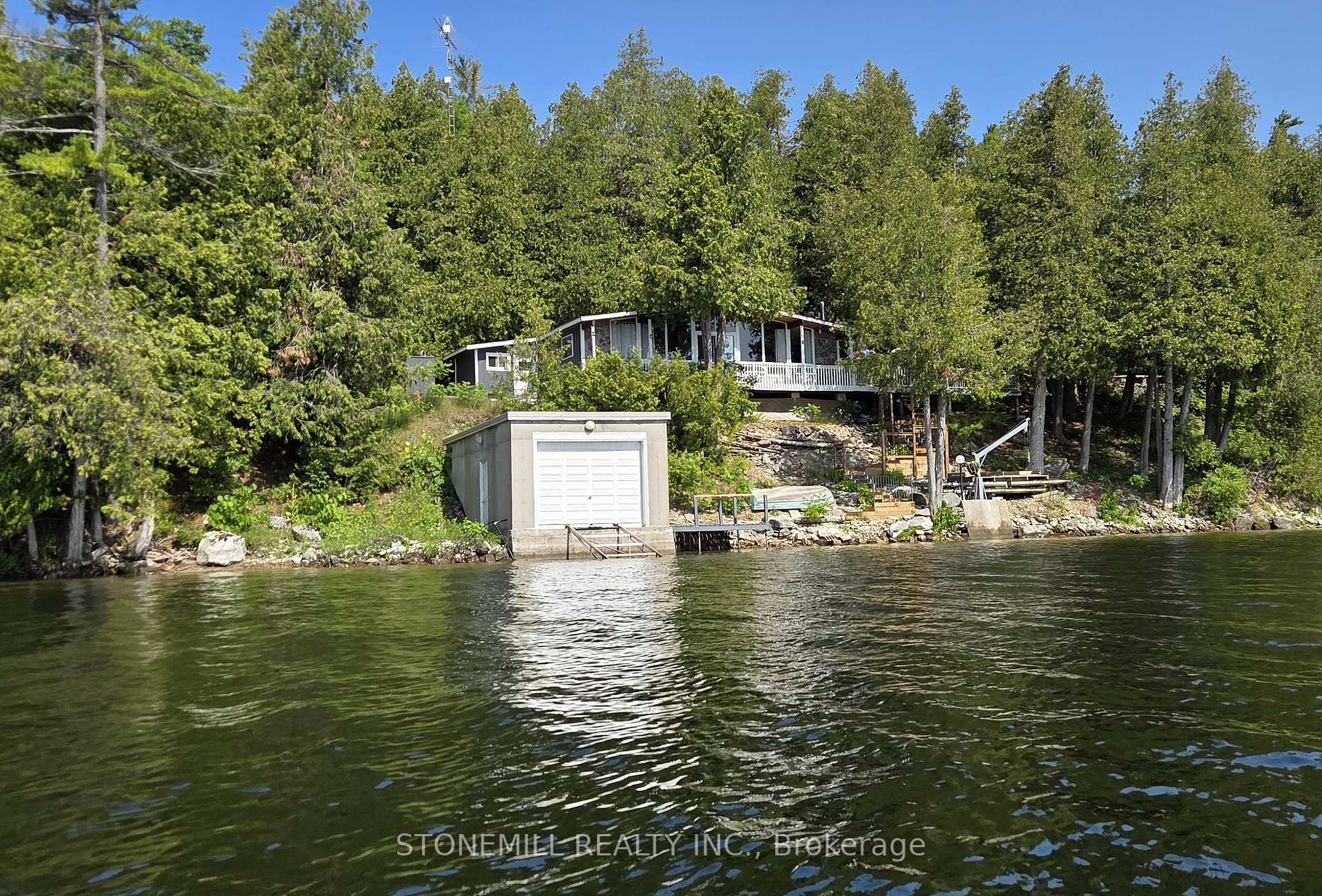 56 Griffin Drive Kawartha Lakes Ontario Canada Sale residential   STONEMILL REALTY INC. / STONEMILL DESIGN BUILD
