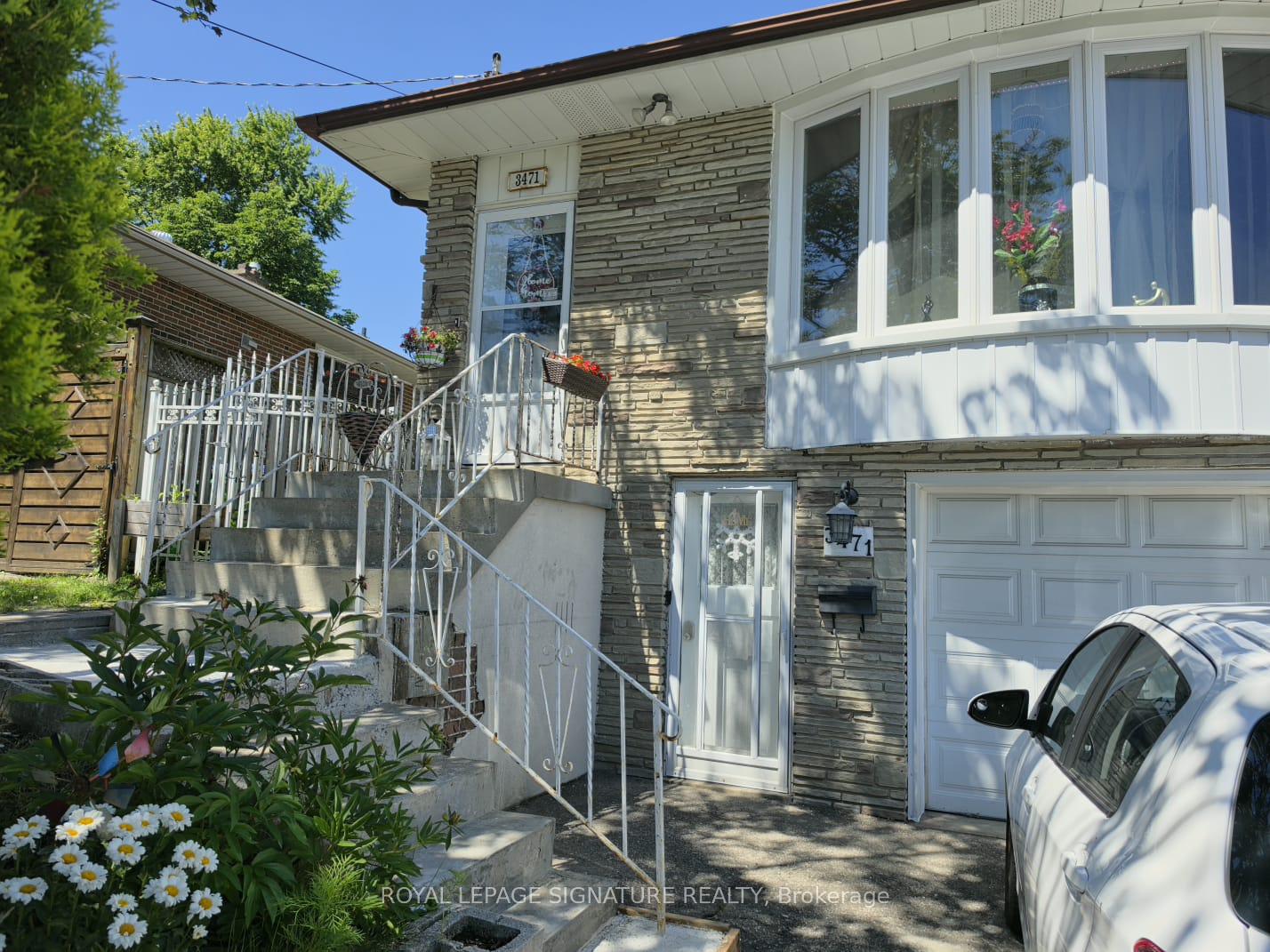 Upper - 3471 The Credit Woodlands Drive Mississauga Ontario Canada Rent residential Jude Rahmouni Right at Home Realty, Brokerage*