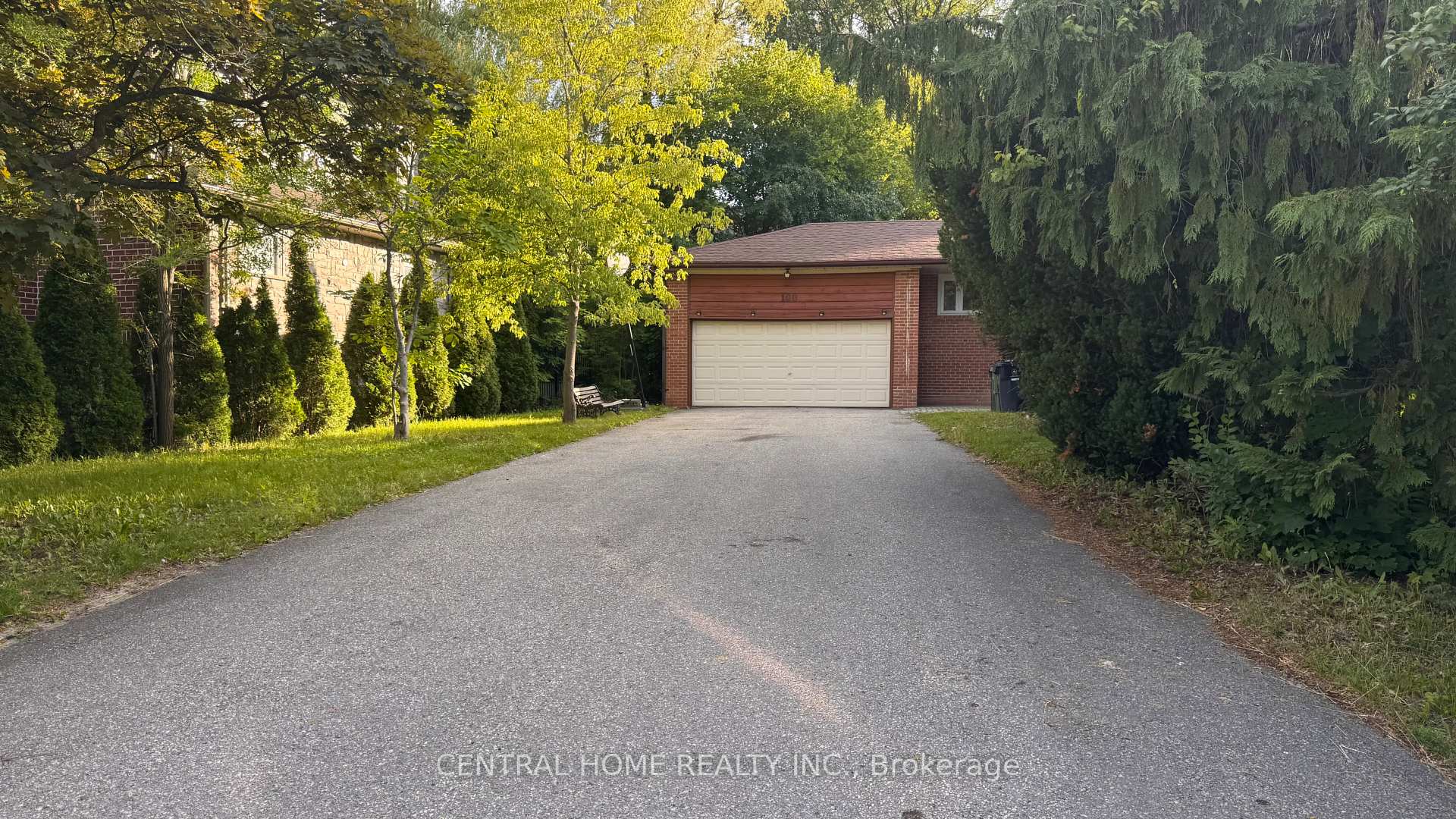 Main floor - 100 Burbank Drive Toronto Ontario Canada Rent residential   Central Home Realty Inc. Brokerage*