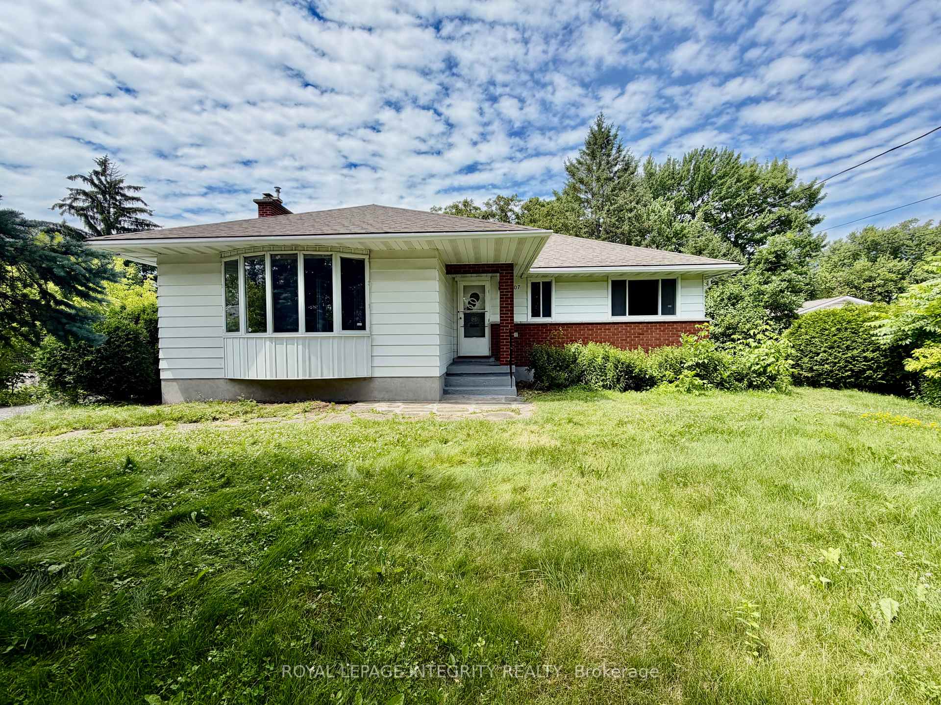1107 Falaise Road Ottawa Ontario Canada Rent residential Sepehr Safaee YourOttawaRealEstate.com Royal LePage Integrity Realty