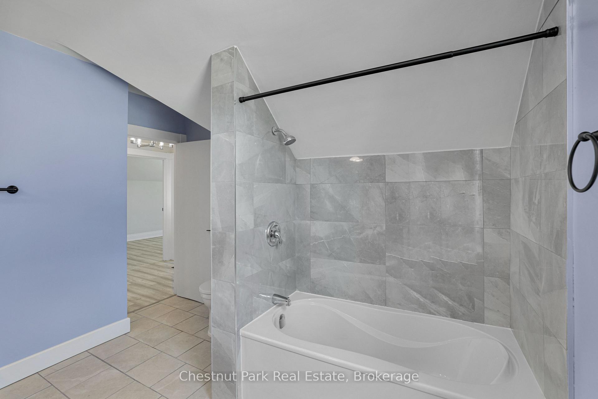 3 Bedroom Single Family Home/House's Image 32