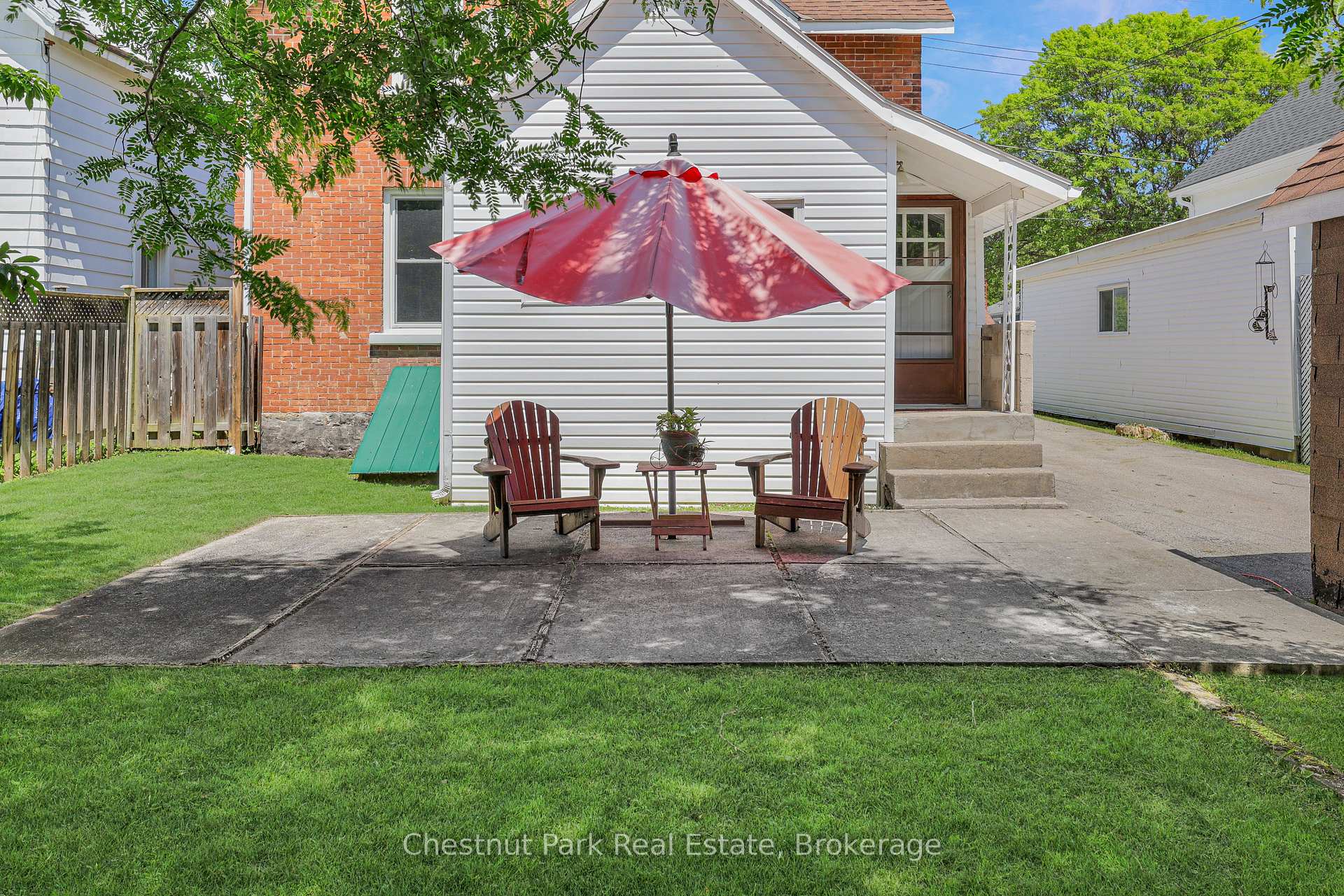3 Bedroom Single Family Home/House's Image 38