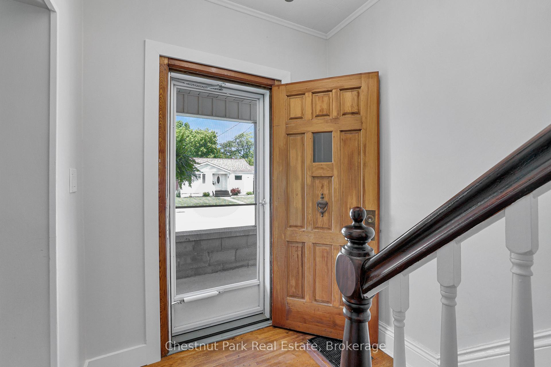 3 Bedroom Single Family Home/House's Image 3