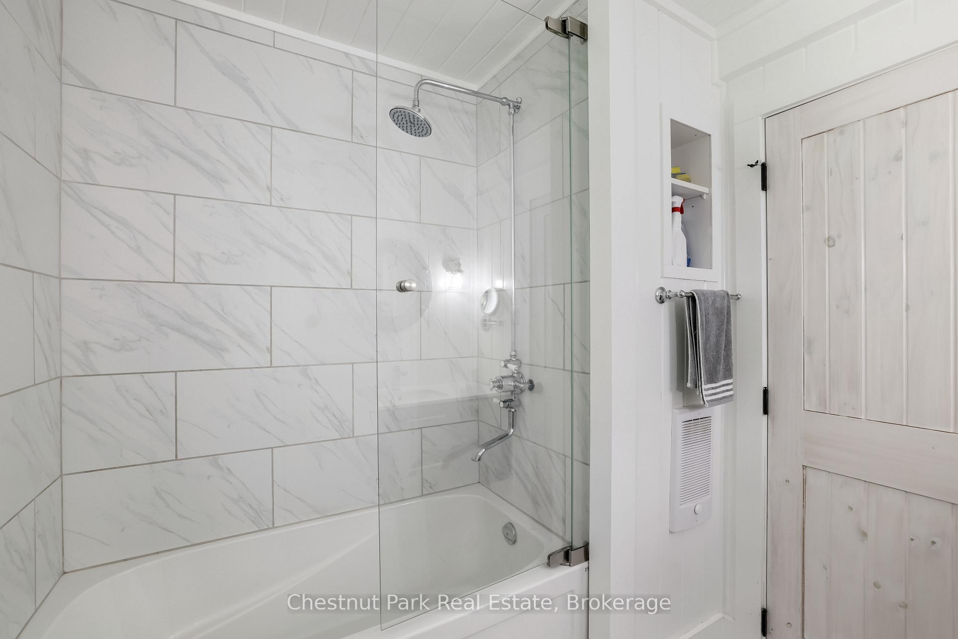 2 Bedroom Single Family Home/House's Image 17