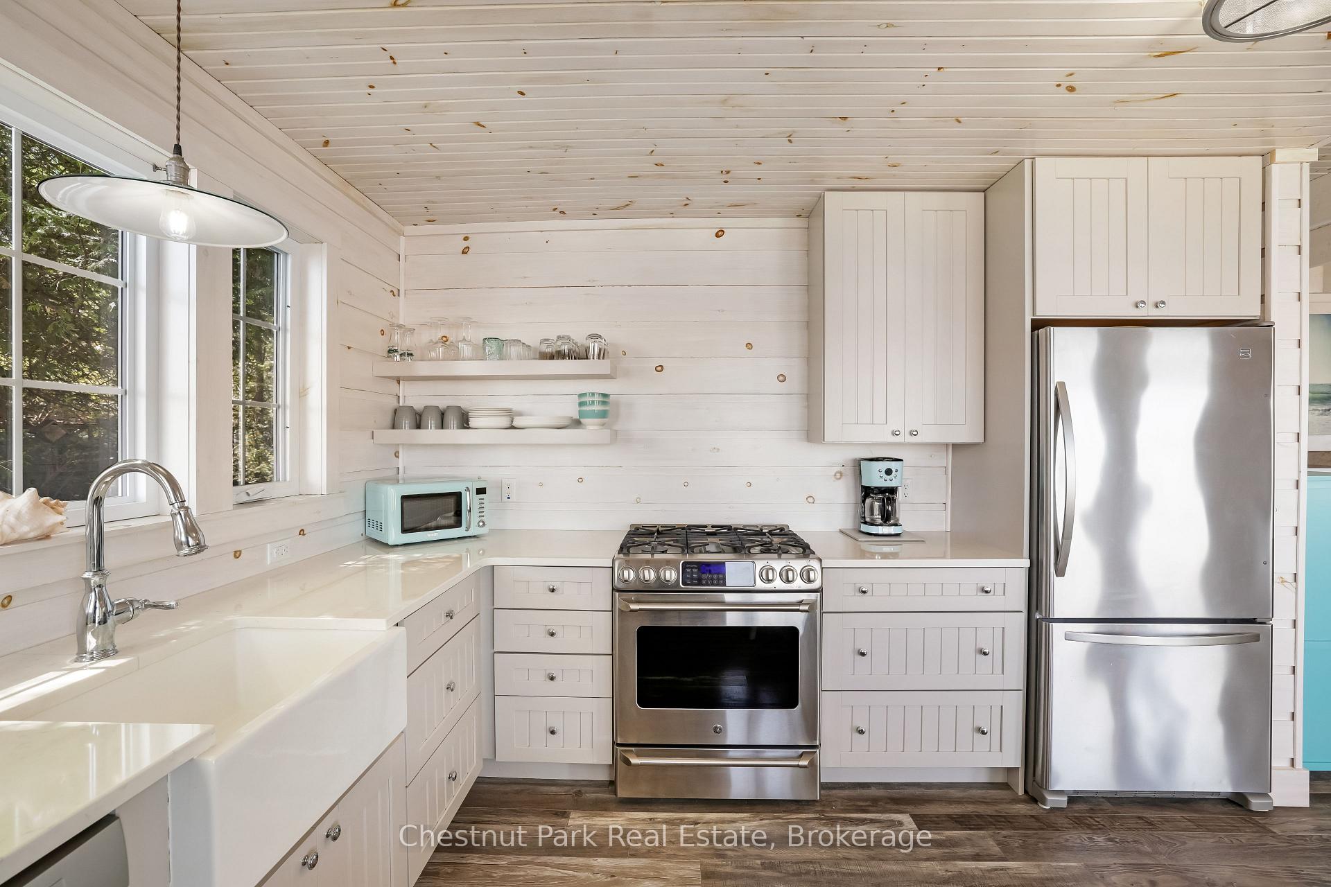 2 Bedroom Single Family Home/House's Image 9