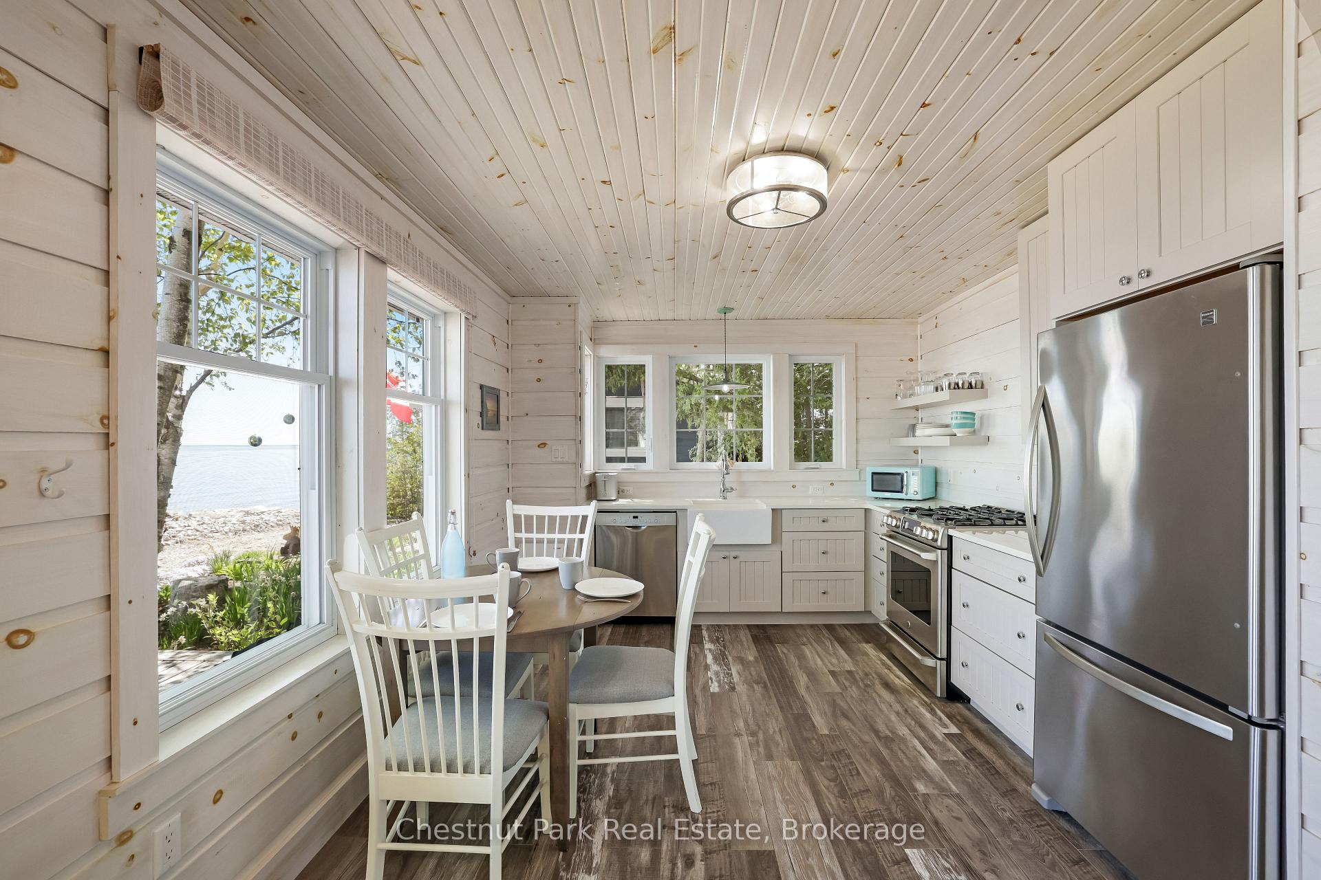 2 Bedroom Single Family Home/House's Image 8