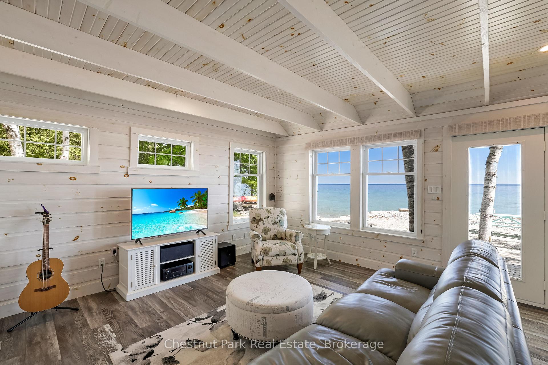 2 Bedroom Single Family Home/House's Image 4