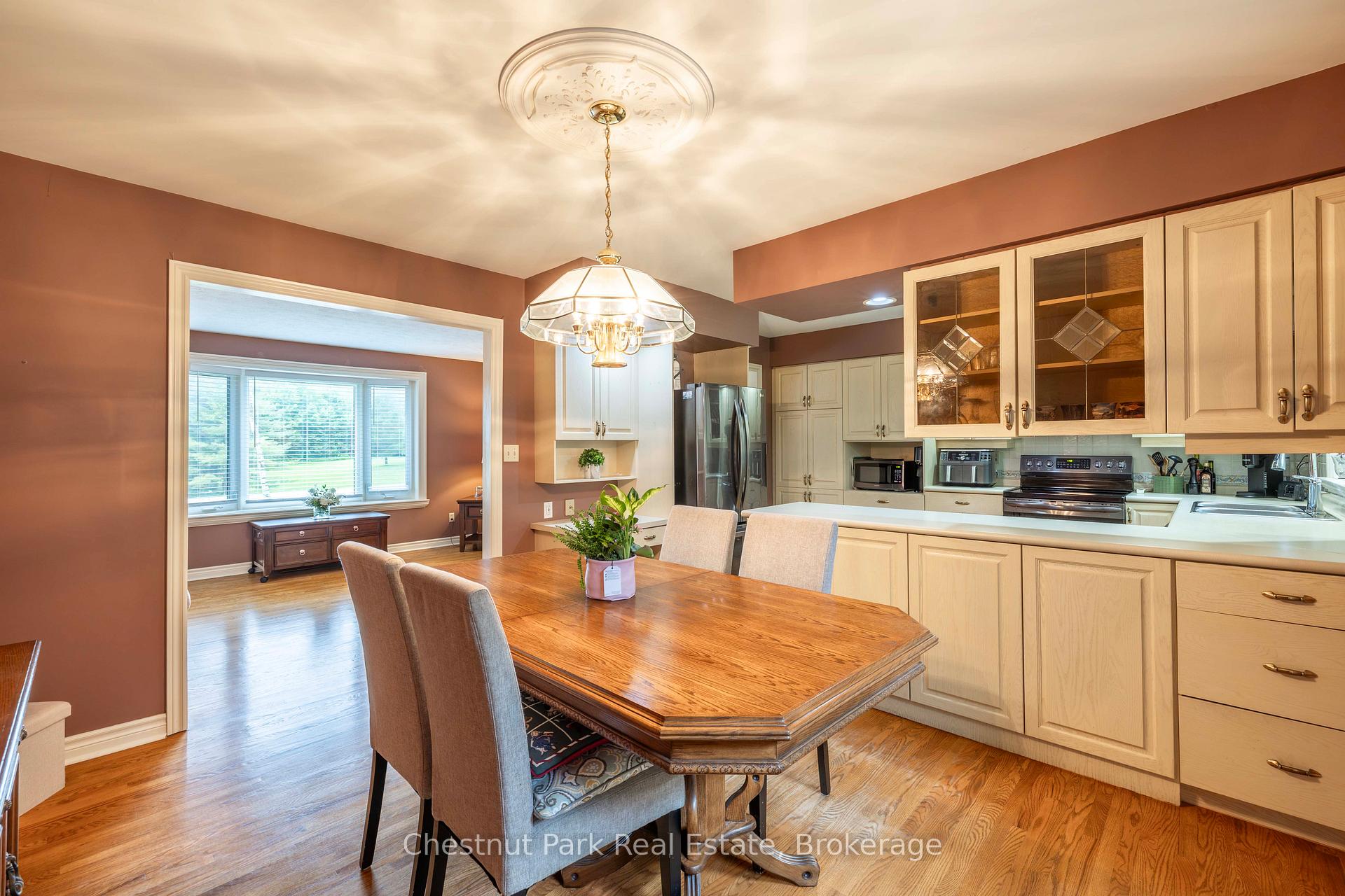 3 Bedroom Single Family Home/House's Image 8