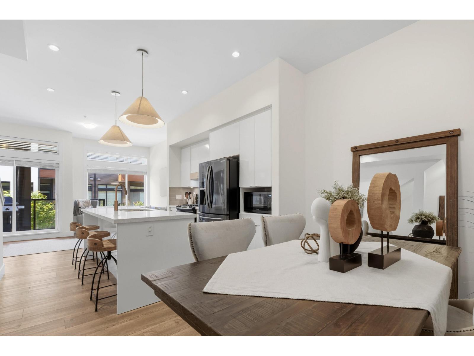 83 7811 209 STREET Langley British Columbia Canada Sale residential Gonzalo Santos PREC Real Broker B.C. Ltd.