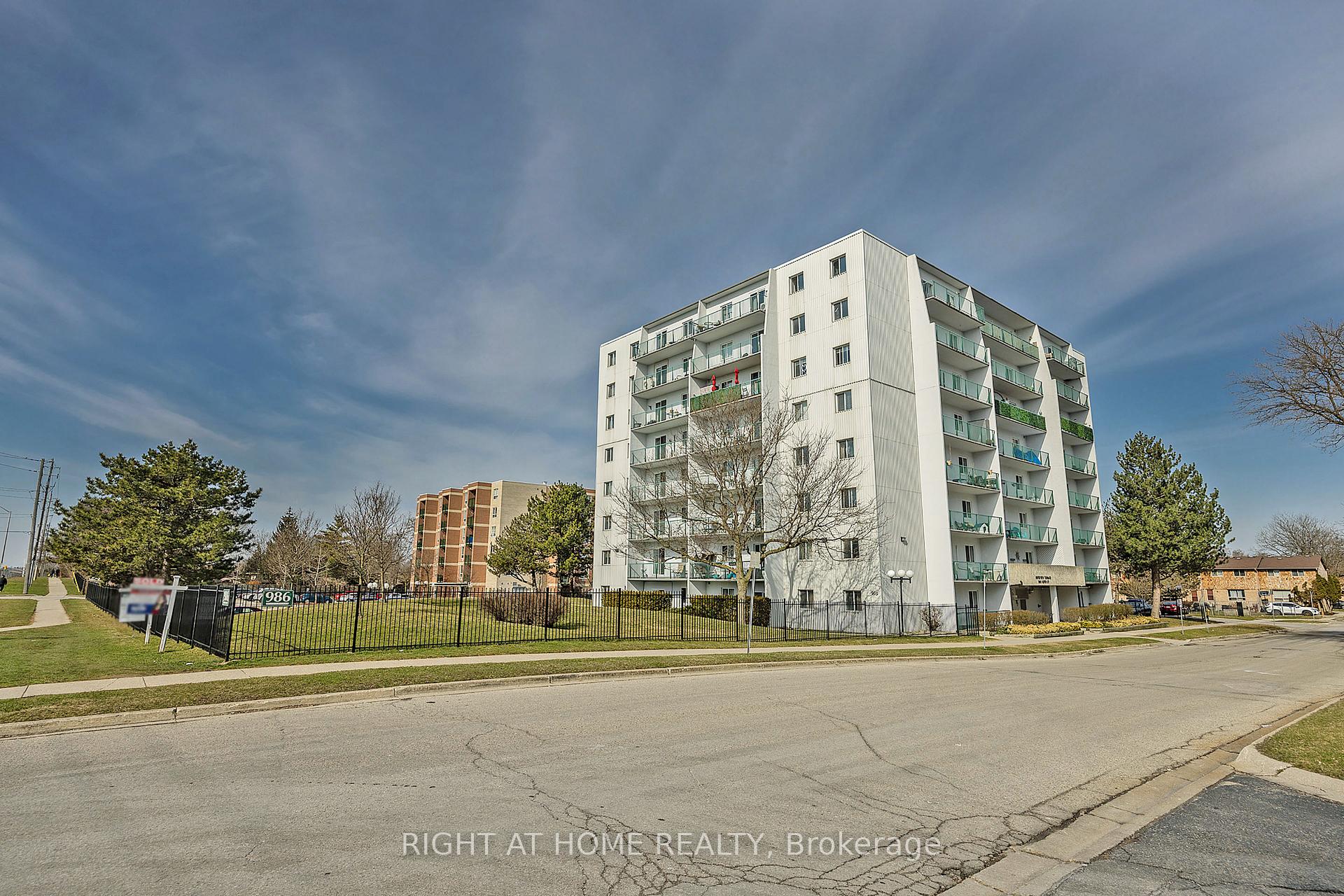 701 - 986 Huron Street London East Ontario Canada Sale residential Frank Pontes RIGHT AT HOME REALTY