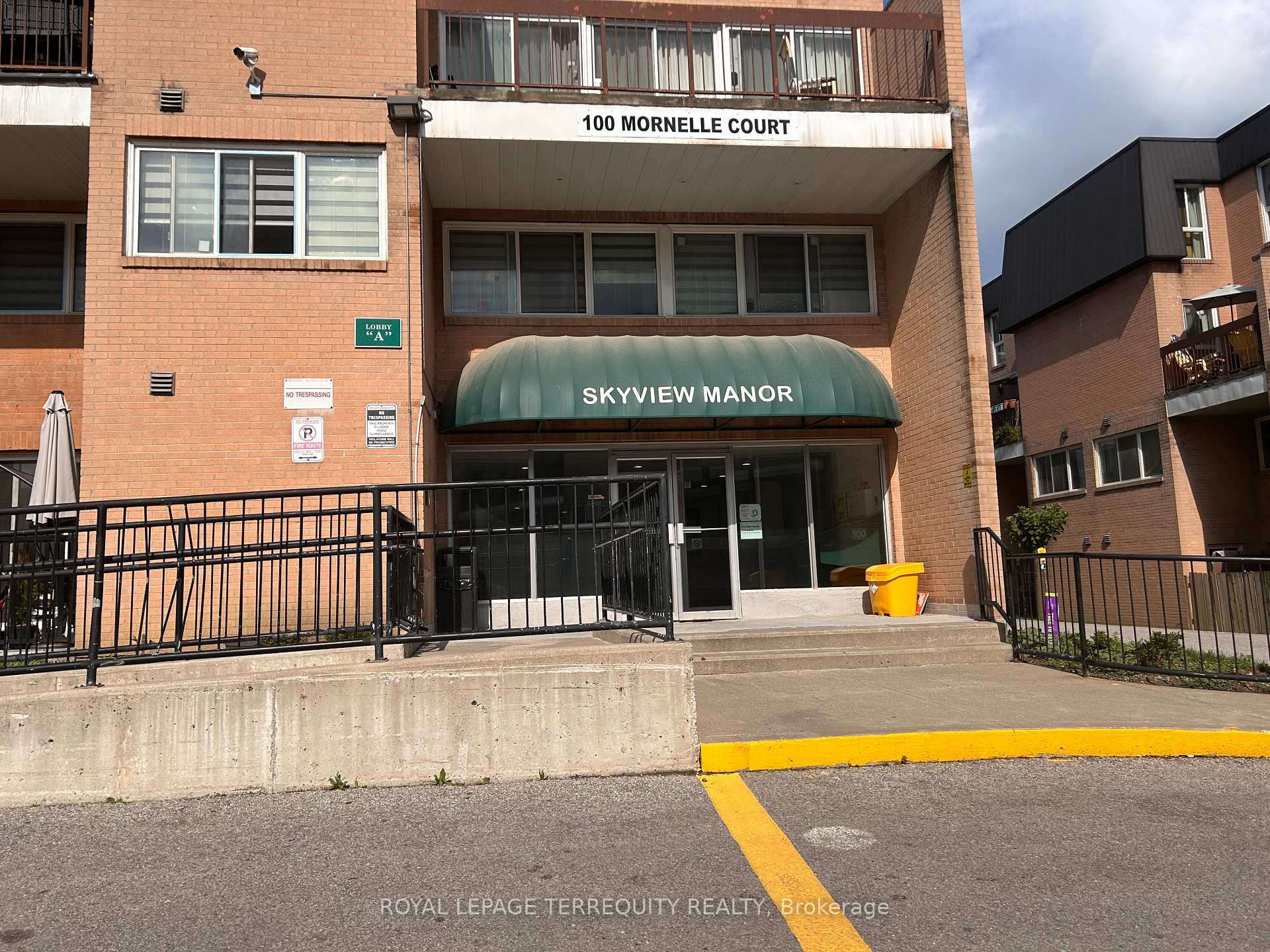 1070 - 100 Mornelle Court Toronto Ontario Canada Rent residential Rich Weisz Royal LePage Terrequity Realty, Brokerage*