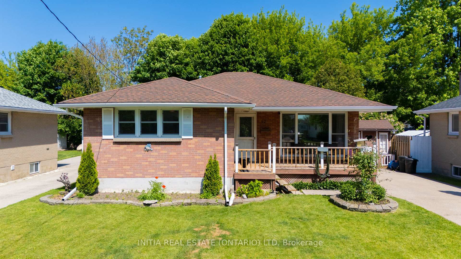 97 Grey Crescent Sarnia Ontario Canada Sale residential Linda Miller RE/MAX PRIME PROPERTIES UNIQUE GROUP, BROKERAGE
