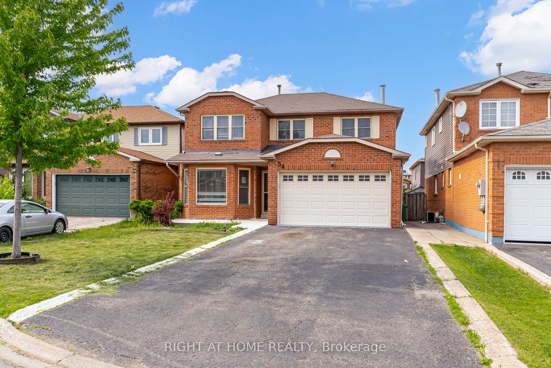 54 WOODSIDE Court Brampton Ontario Canada Sale residential Slavisa (Sasha) Garaca Right at Home Realty, Brokerage*