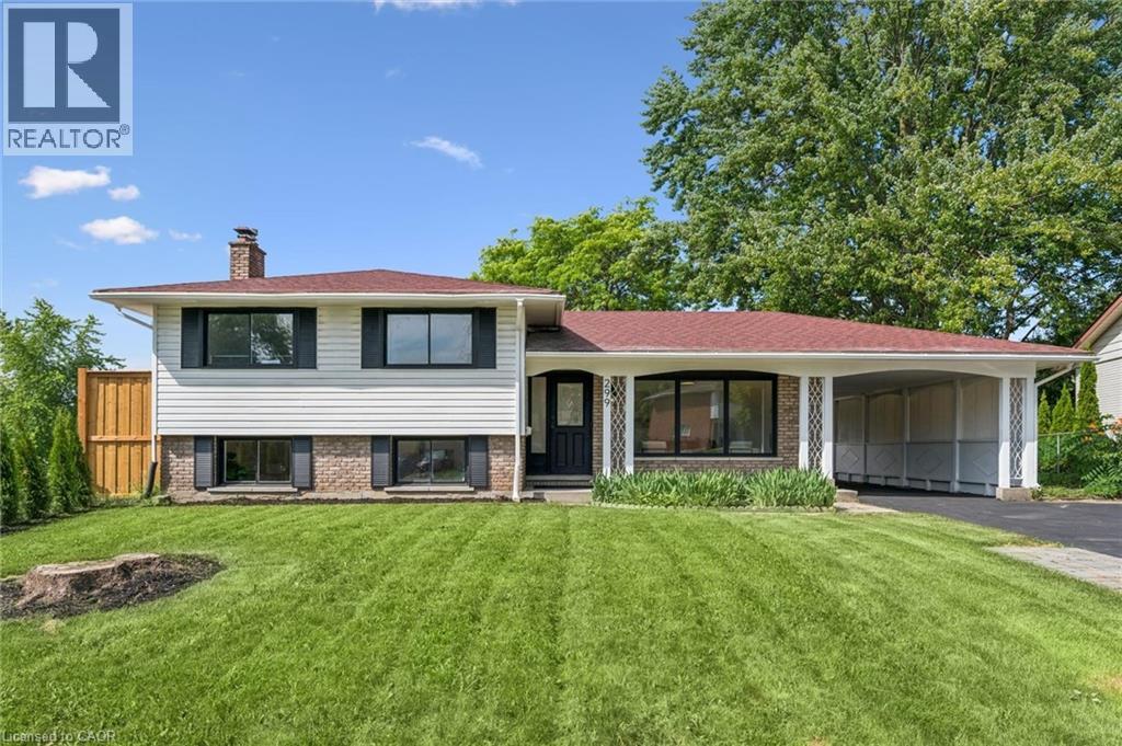 299 DALE Crescent Waterloo Ontario Canada Sale residential Eva Munch RE/MAX Twin City Realty Inc., Brokerage*