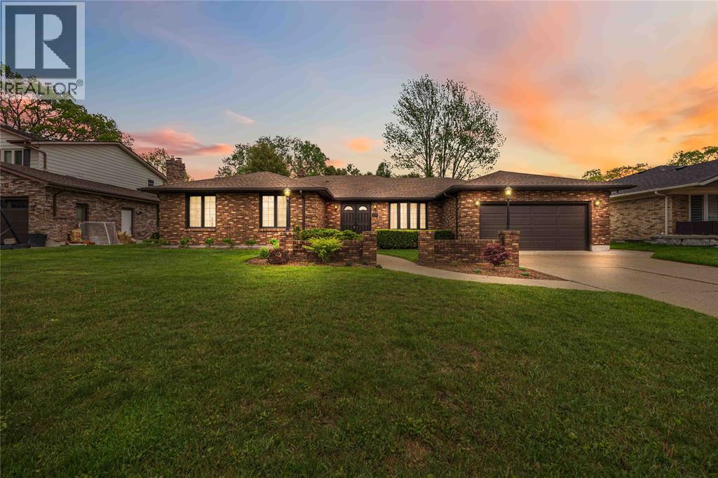 632 ESSER CRESCENT Sarnia Ontario Canada Sale residential Linda Miller RE/MAX PRIME PROPERTIES UNIQUE GROUP, BROKERAGE