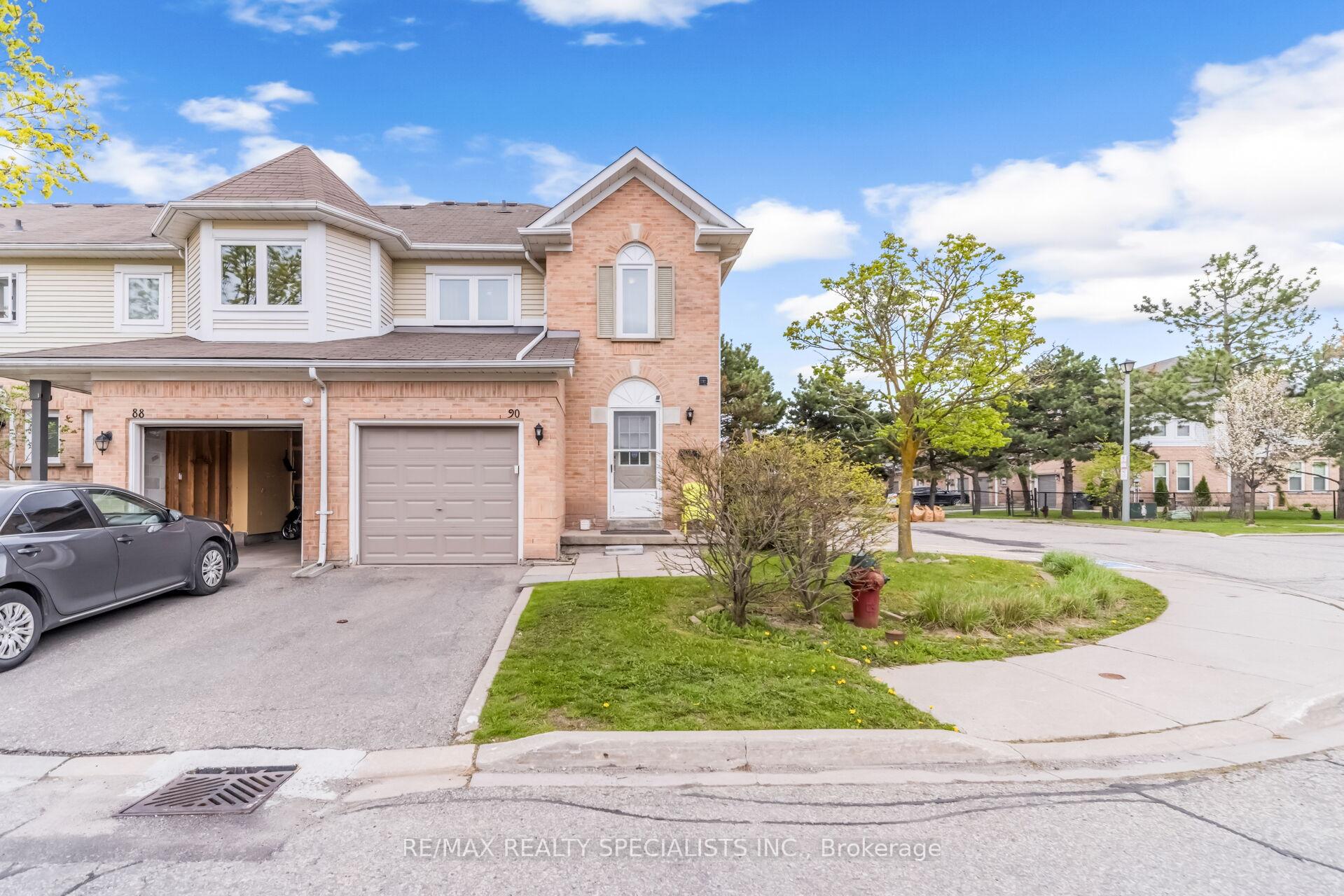 90 Wickstead Court Brampton Ontario Canada Sale residential Ricky Khurana RE/MAX Realty Specialists Inc., Brokerage *
