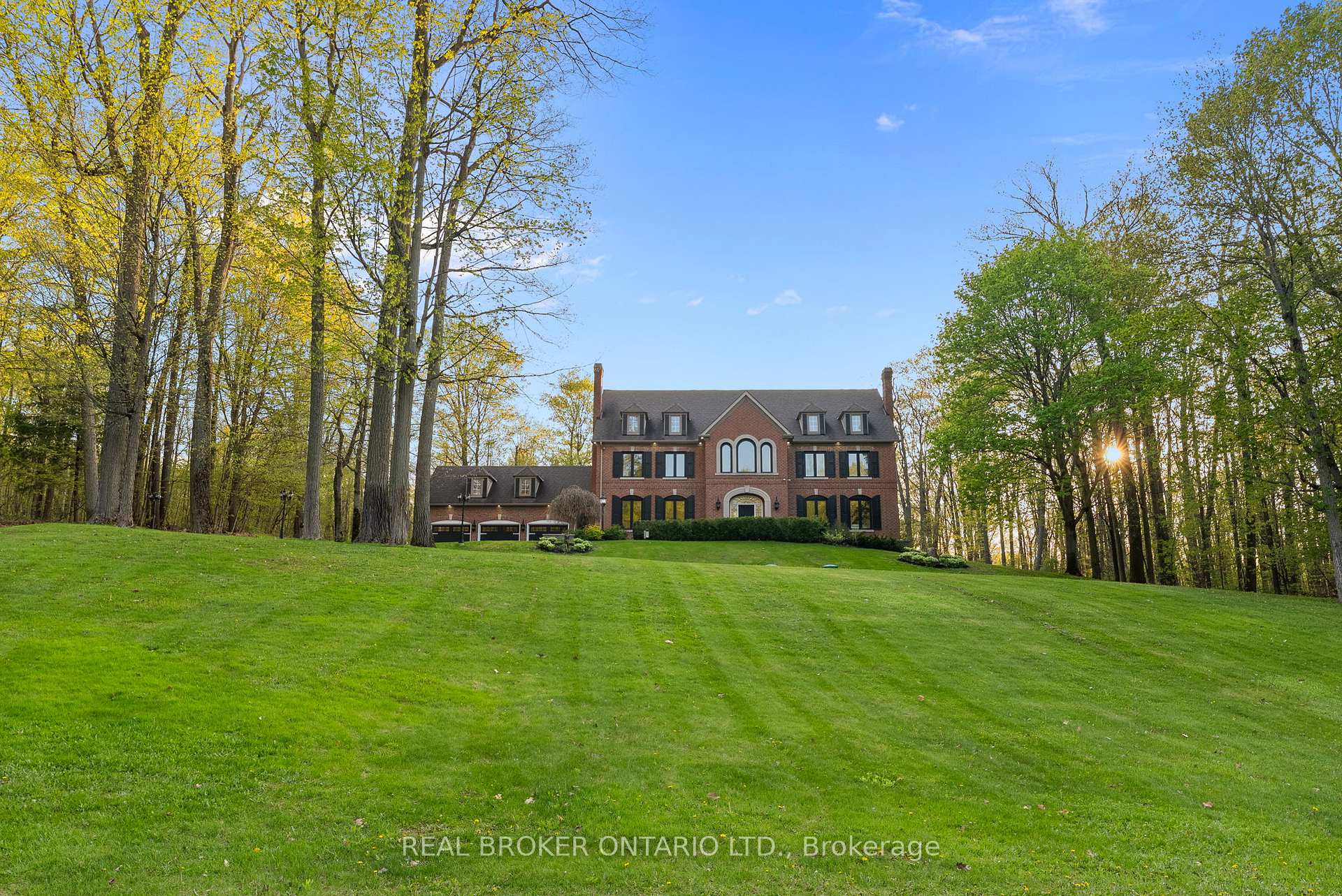 10 Oakview Place Uxbridge Ontario Canada Sale residential Christopher LaFace HomeLife Excelsior Realty Inc., Brokerage*