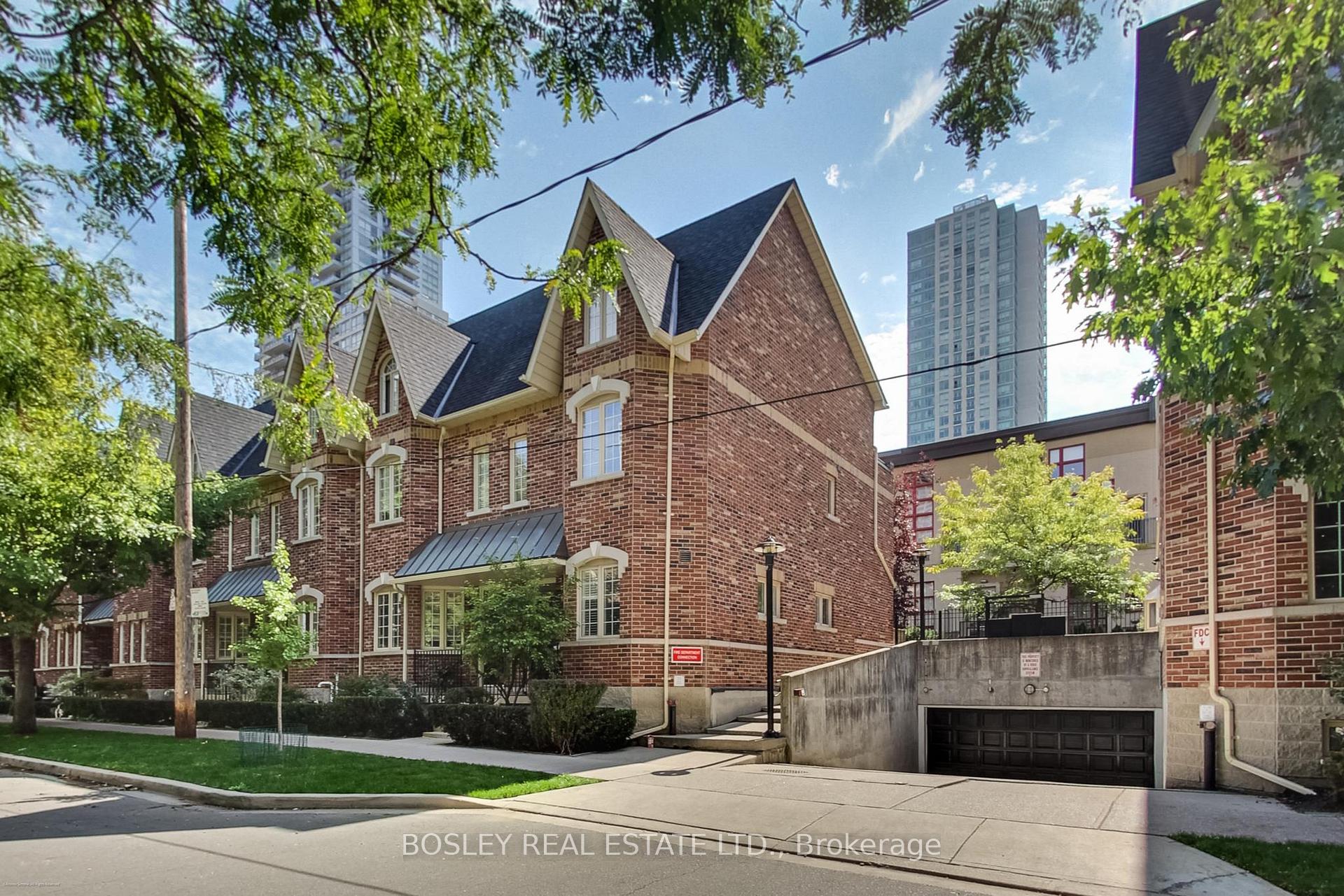L1 - 21 Earl Street Toronto Ontario Canada Sale residential Marie Natscheff Bosley Real Estate Ltd., Brokerage *