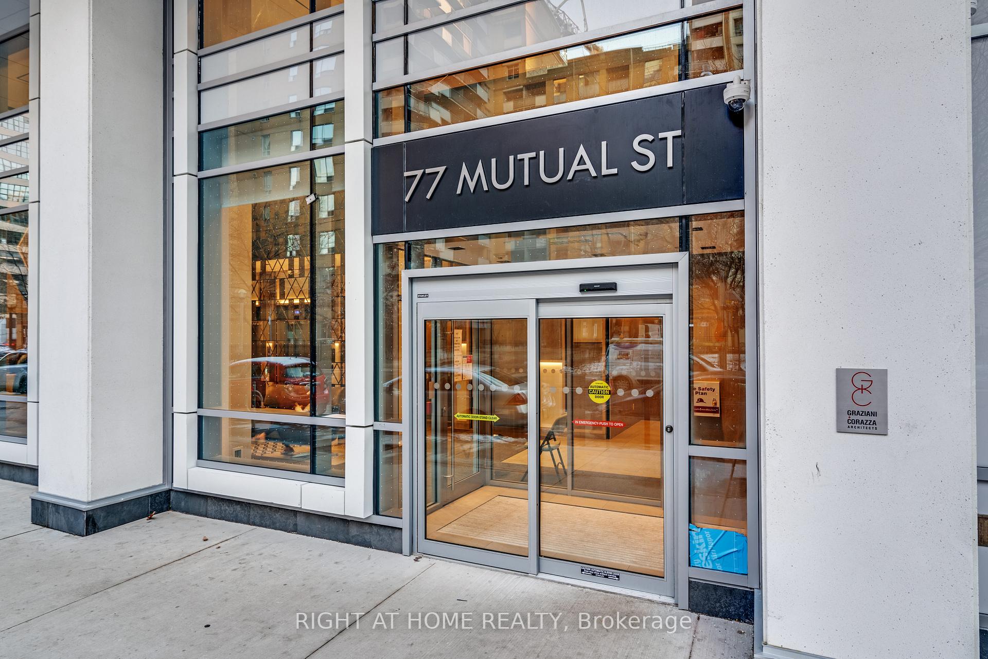 320 - 77 Mutual Street Toronto Ontario Canada Rent residential Rick Spagnuolo Right at Home Realty, Brokerage*
