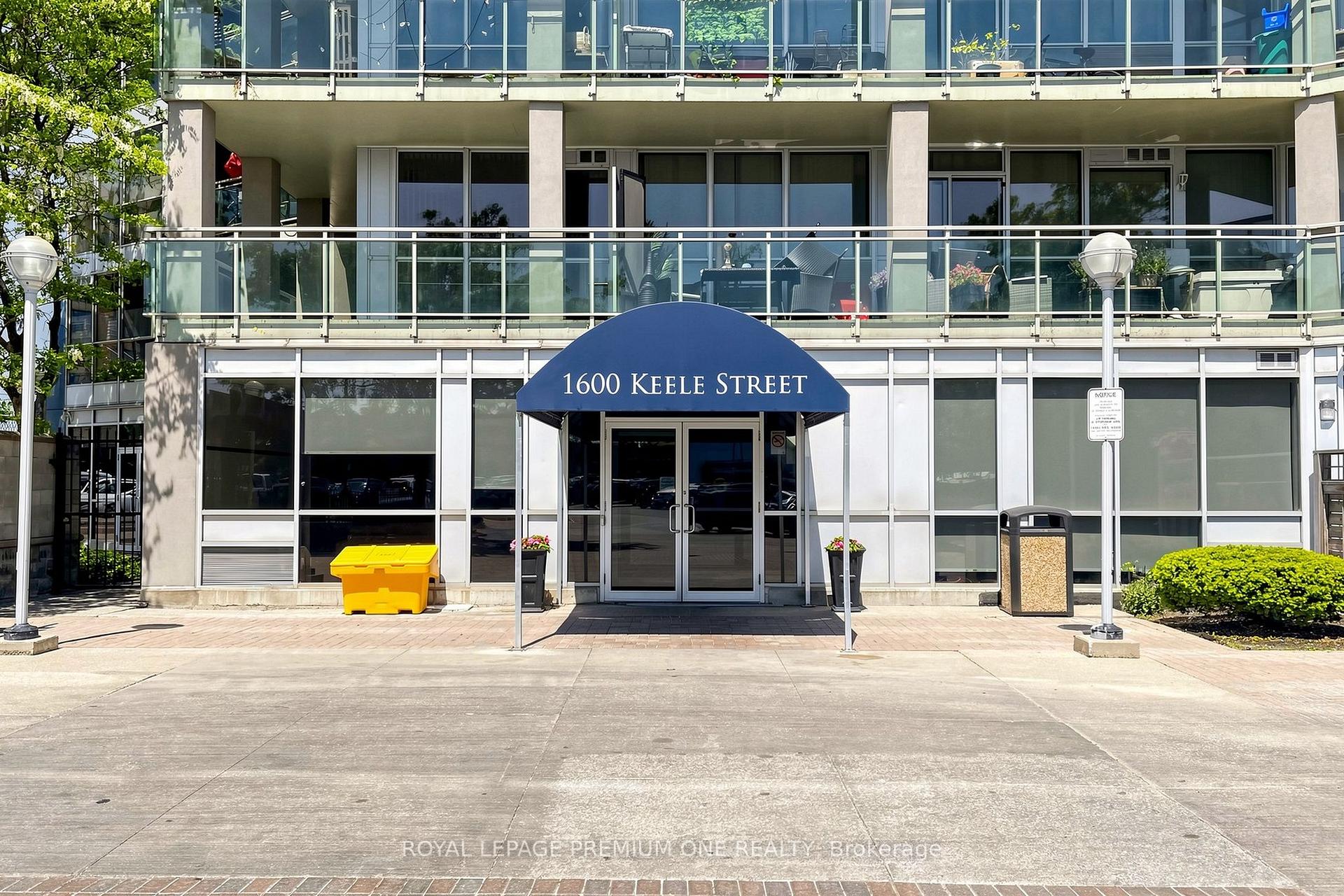 913 - 1600 Keele Street Toronto Ontario Canada Sale residential   Royal LePage Premium One Realty, Brokerage*