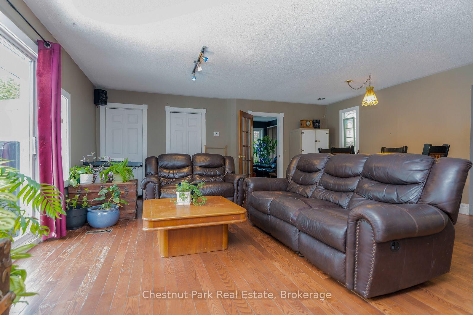 4 Bedroom Single Family Home/House's Image 22