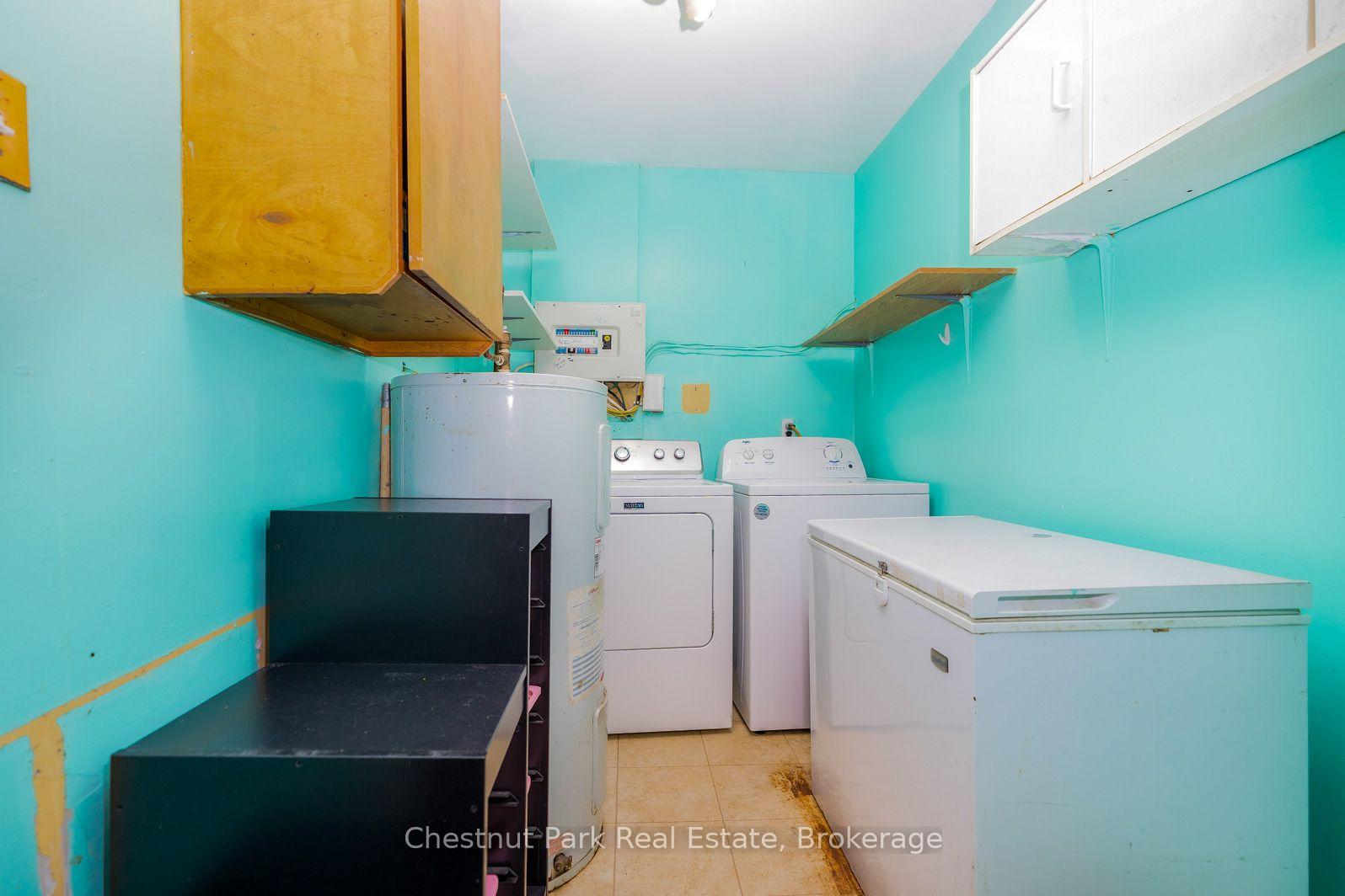4 Bedroom Single Family Home/House's Image 4