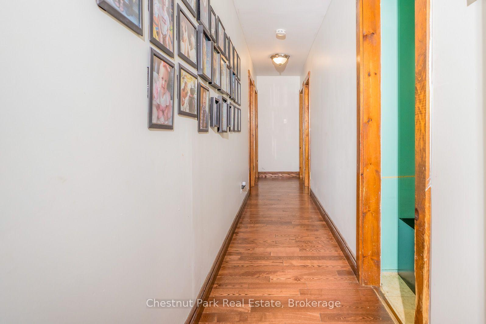 4 Bedroom Single Family Home/House's Image 3