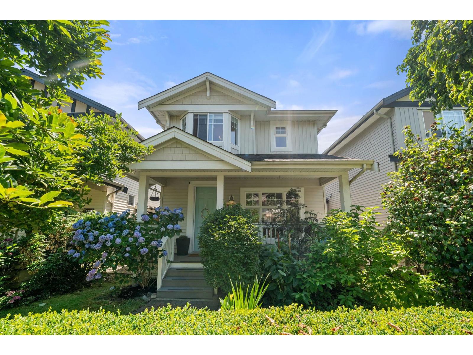 15766 23B AVENUE Surrey British Columbia Canada Sale residential Cindy Poppy HomeLife Benchmark Realty Corp.