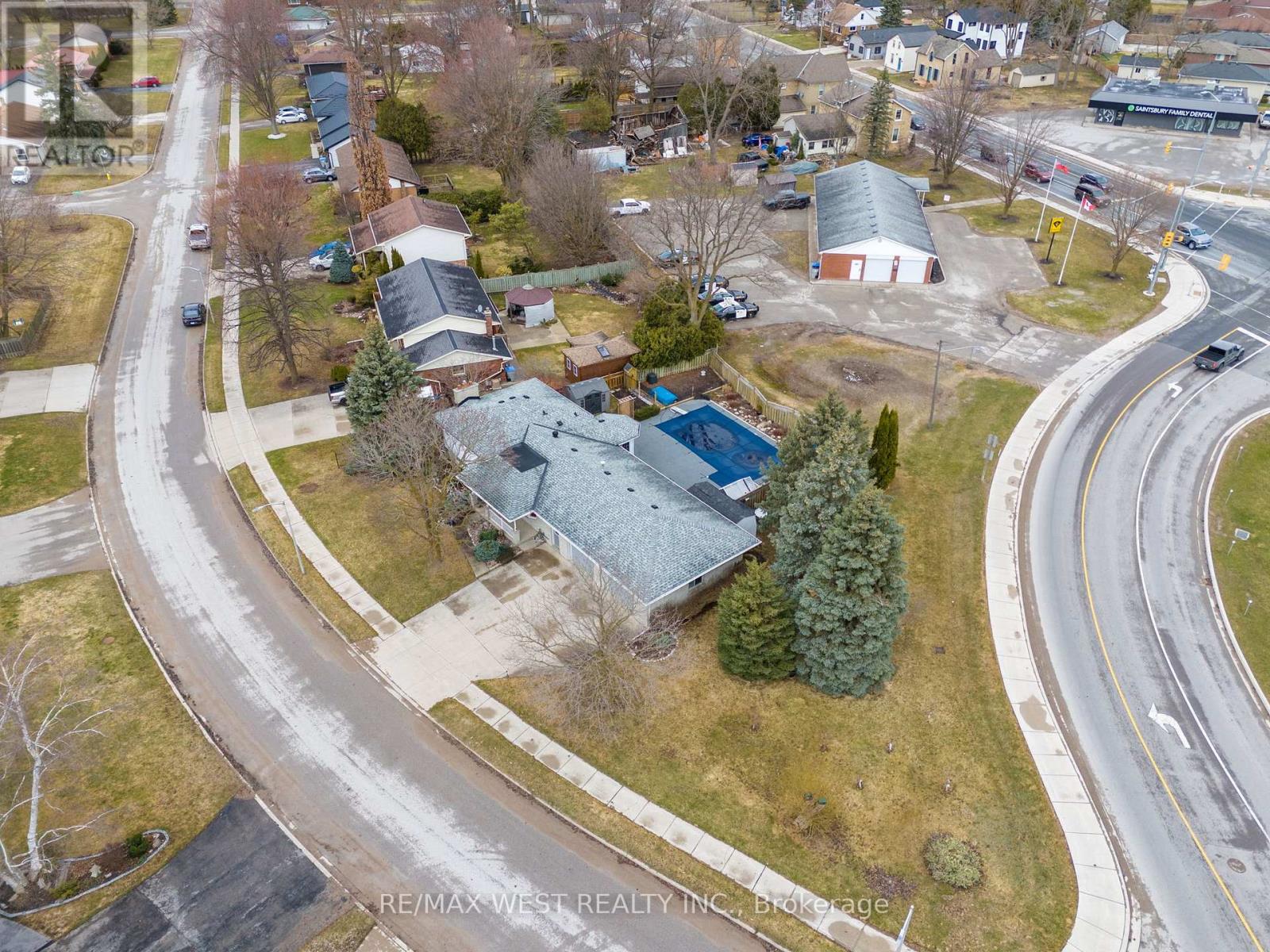 96 Langford Drive Lucan Biddulph Ontario Canada Sale residential   RE/MAX West Realty Inc., Brokerage *