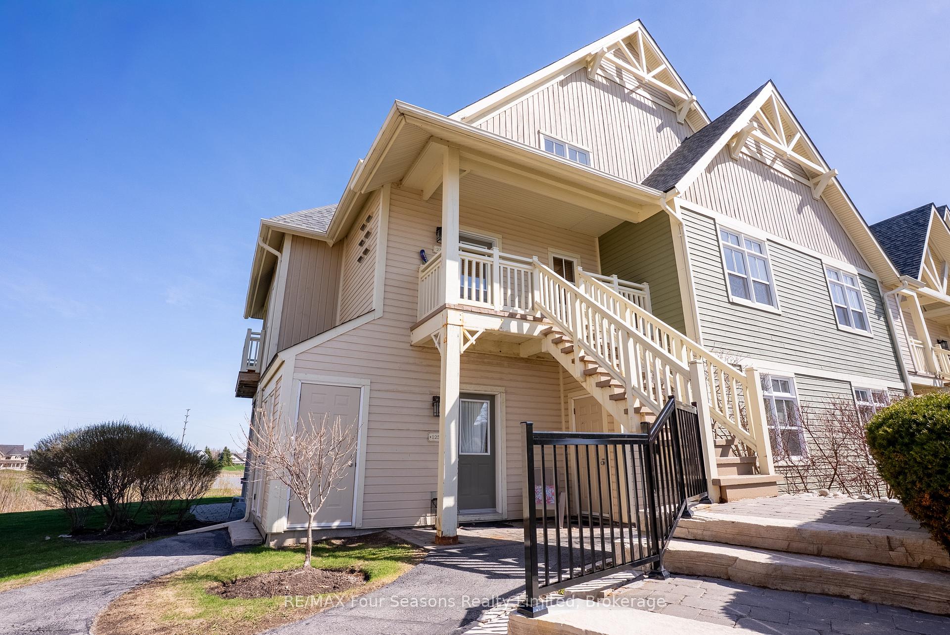 125 - 125 FAIRWAY Court Blue Mountains Ontario Canada Rent residential   The Picot Team - Chestnut Park Real Estate Brokerage