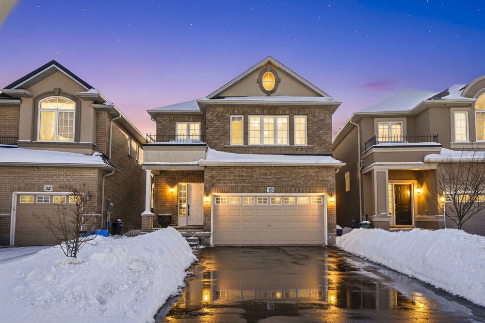 18 house Lane  ancaster Ontario Canada Sold residential Ishan Munjal HomeLife Silvercity Realty Inc., Brokerage*