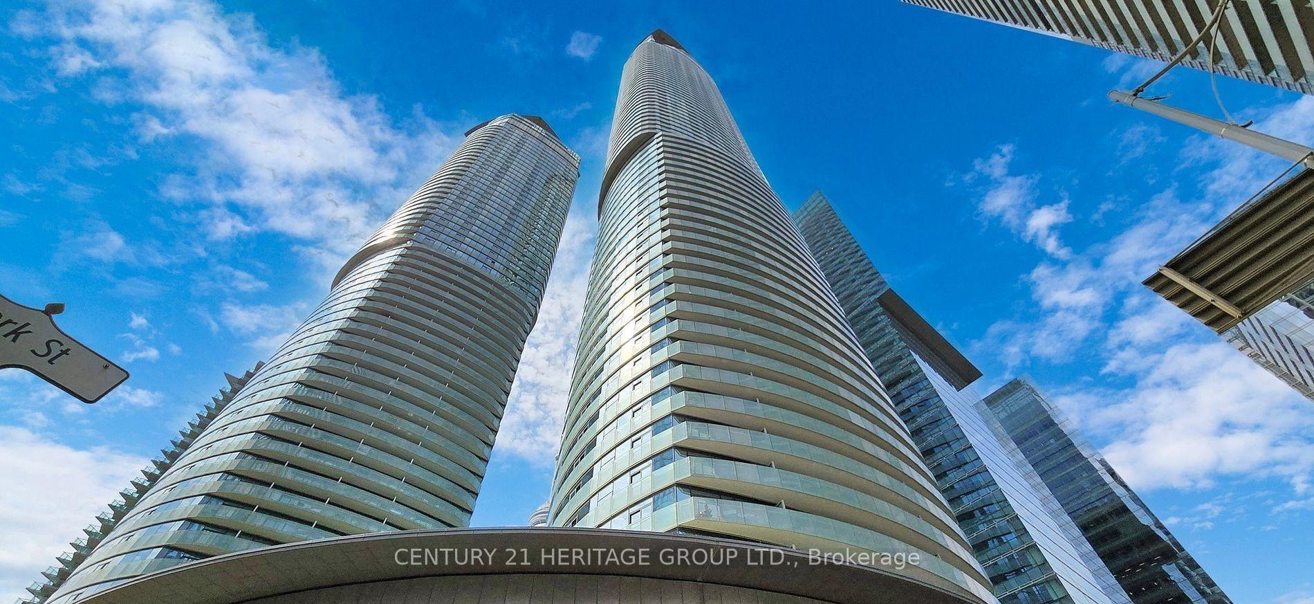 5202 - 12 York Street Toronto Ontario Canada Rent residential Toronto Best Houses Century 21 Heritage Group Ltd. Brokerage*