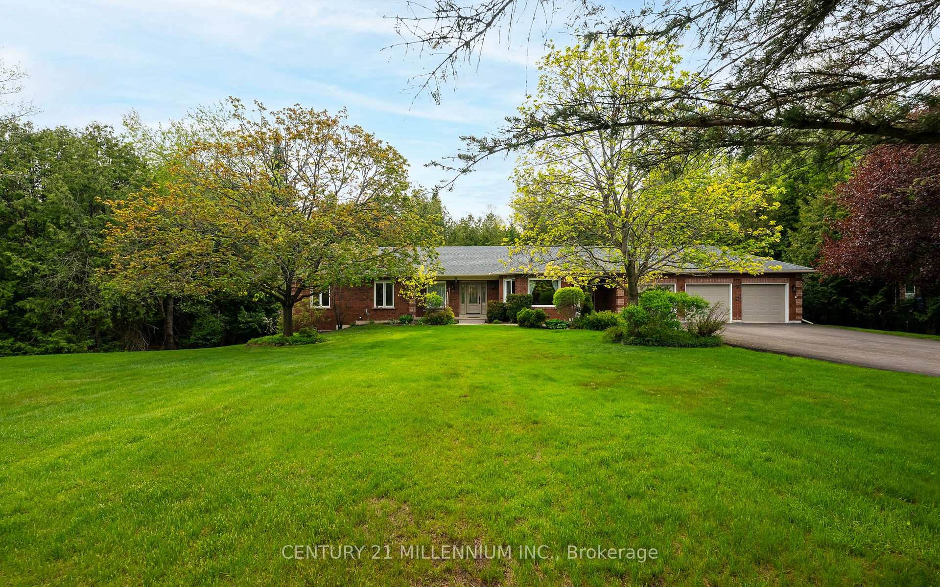 4 Brucedale Boulevard Mono Ontario Canada Sale residential Sundeep Babbar Royal Lepage Certified Realty, Brokerage*