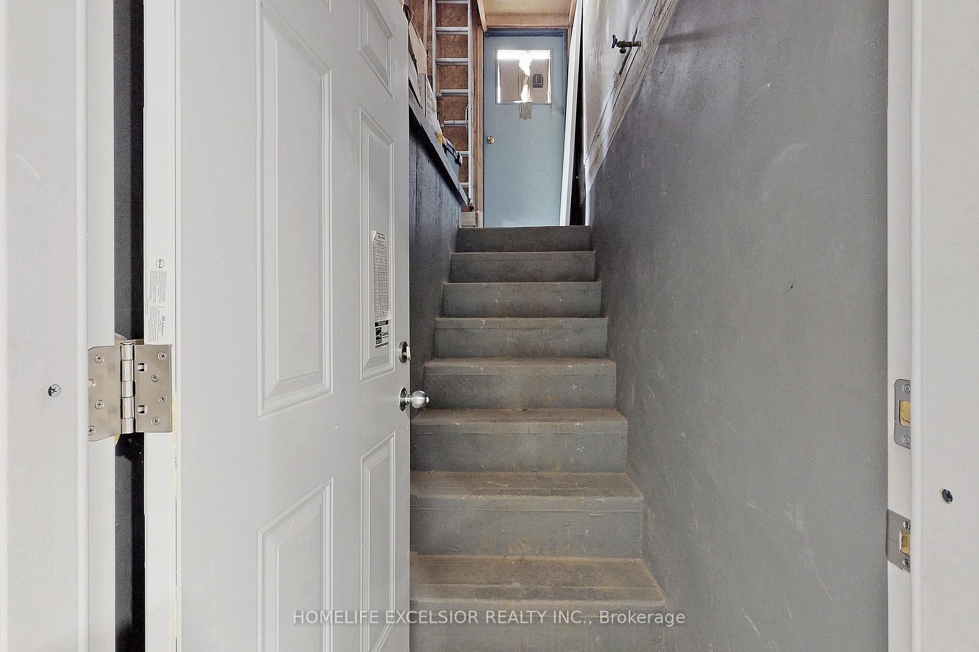 103 Cardinal Street Barrie Ontario Canada Rent residential   HomeLife Excelsior Realty Inc., Brokerage*