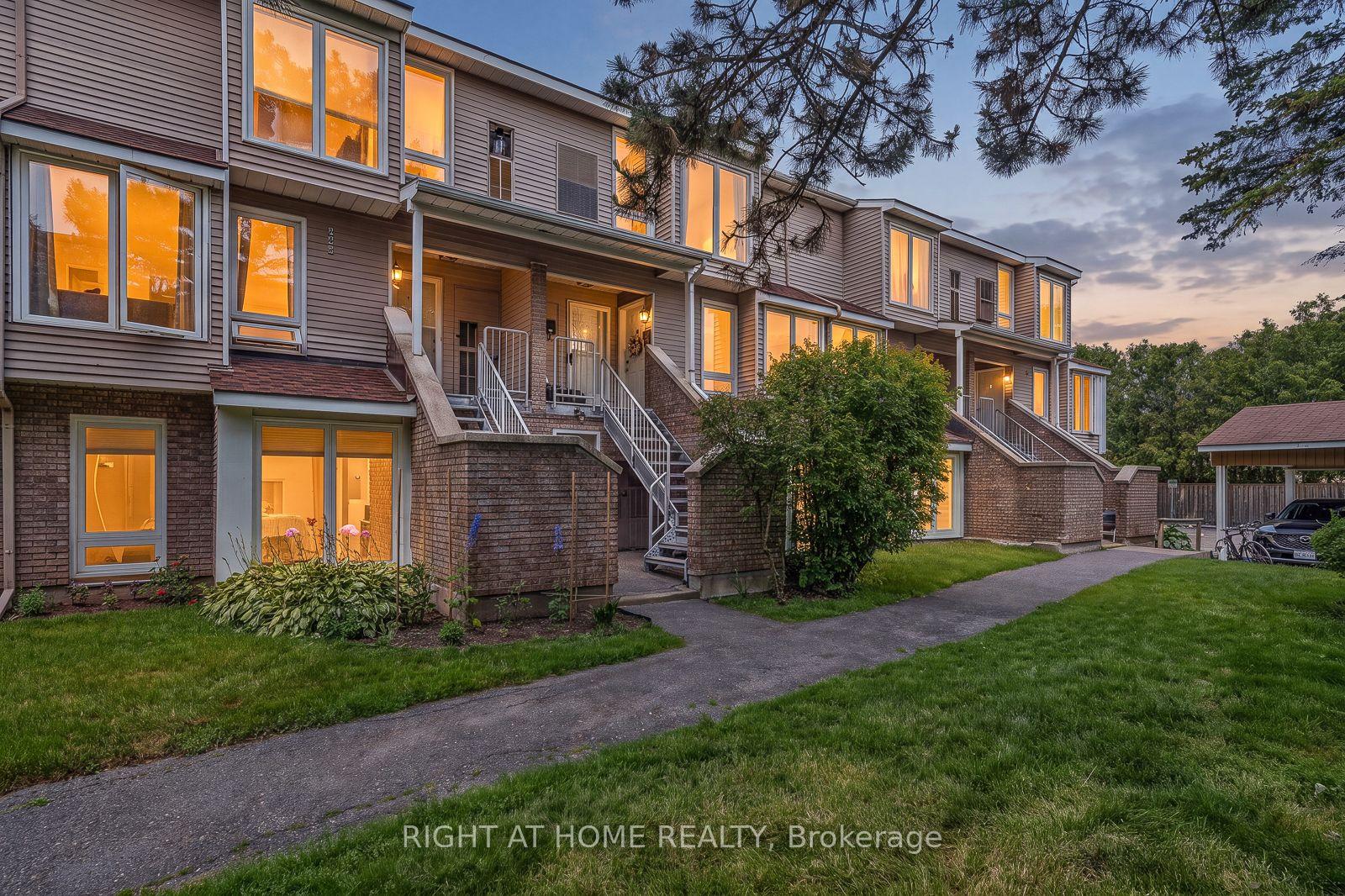 15 - 6B Shehyn Lane Ottawa Ontario Canada Sale residential Marta B. Restrepo Right at Home Realty, Brokerage*